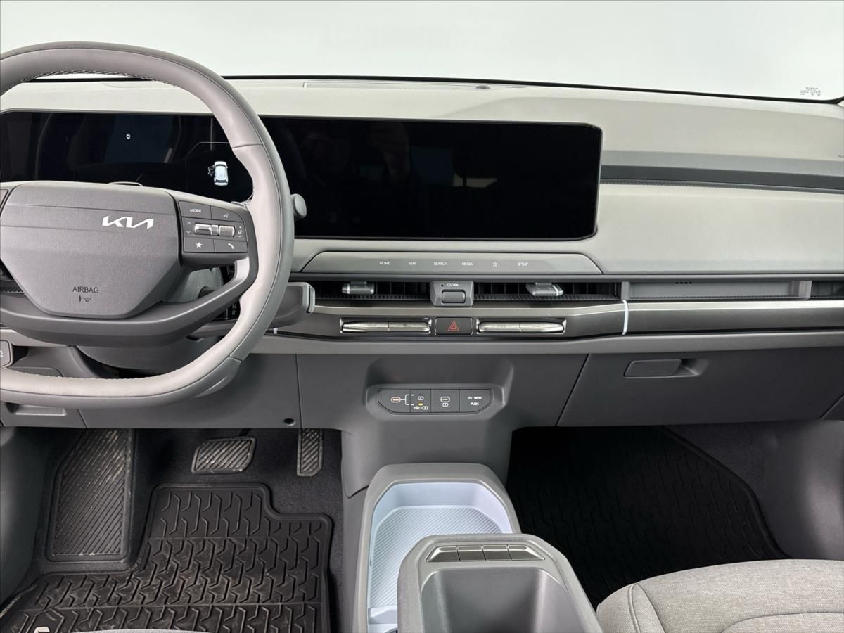 Kia EV3, AIR 81,4 kWh,150 kW - fotka 5