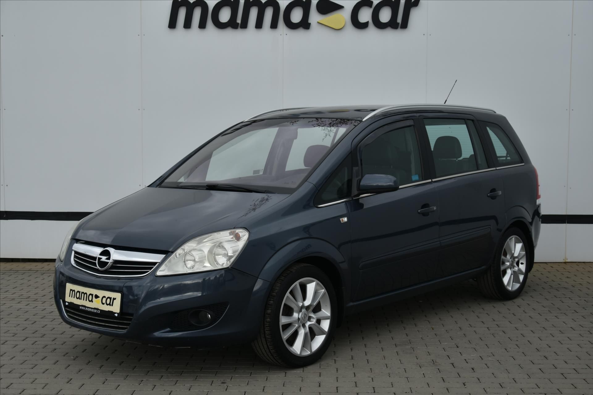 Opel Zafira, 1.9 CDTi 110kW 7MÍST 1.MAJ. ČR - fotka 3