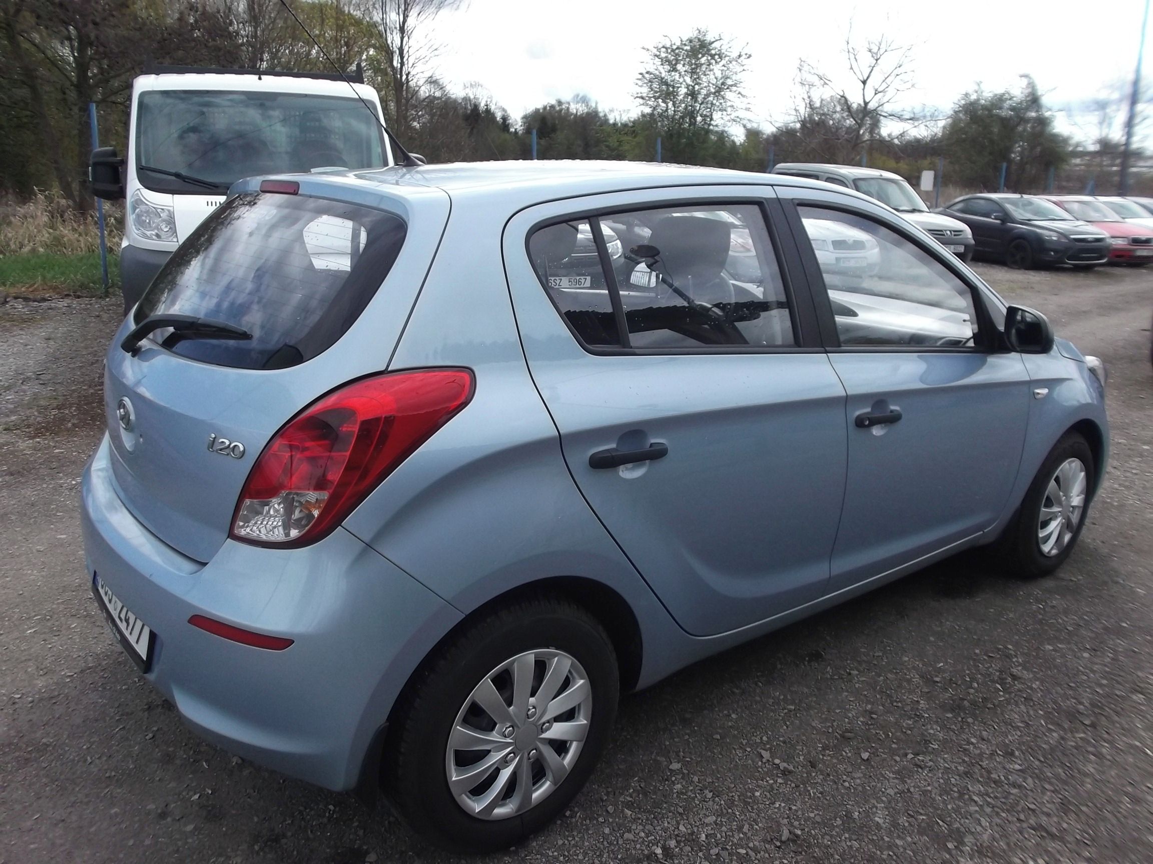 Hyundai i20, 1.3 i - fotka 4