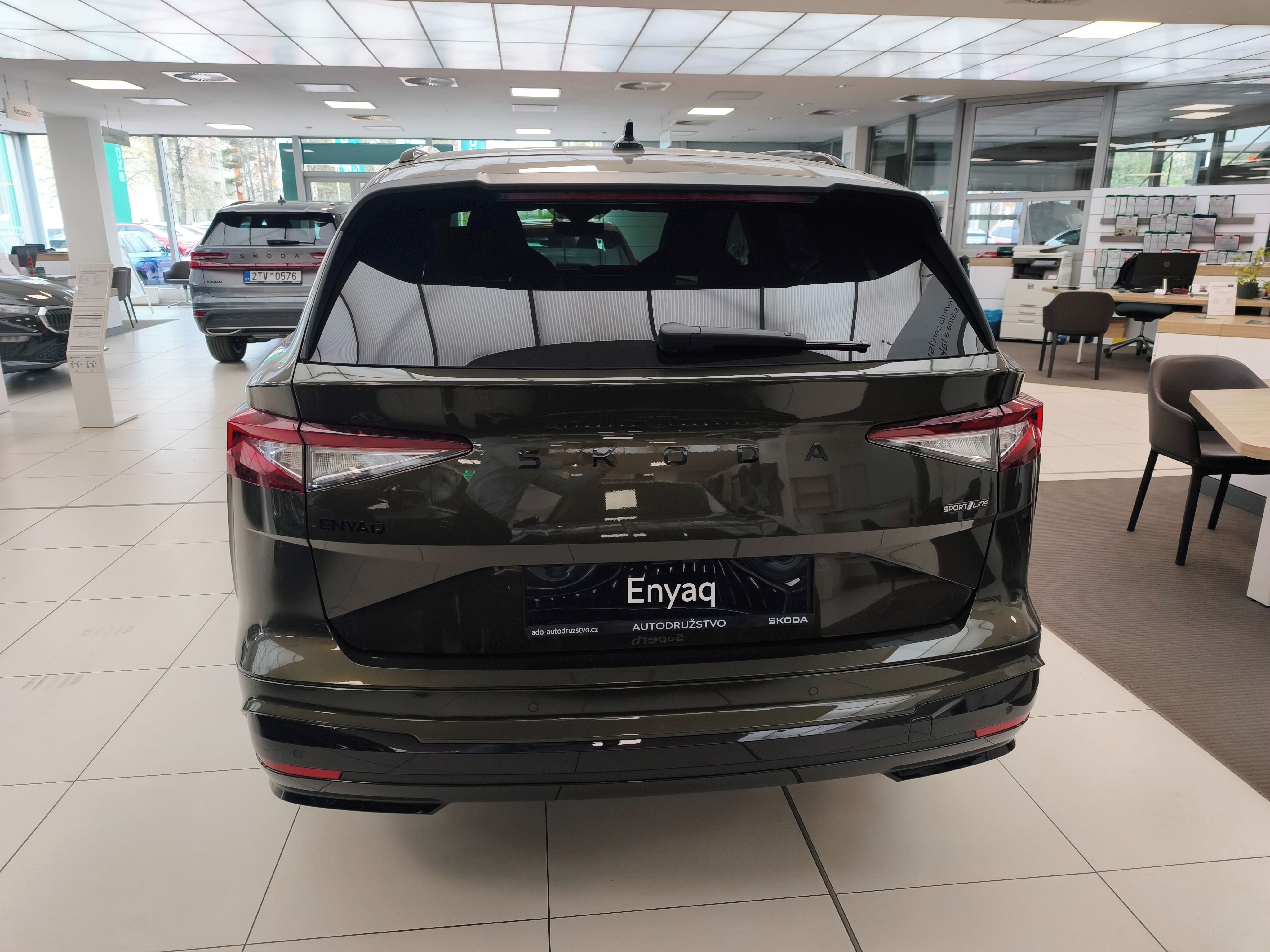 Škoda Enyaq, Sportl. 85x 210 kW 1° aut. 4x4 - fotka 4