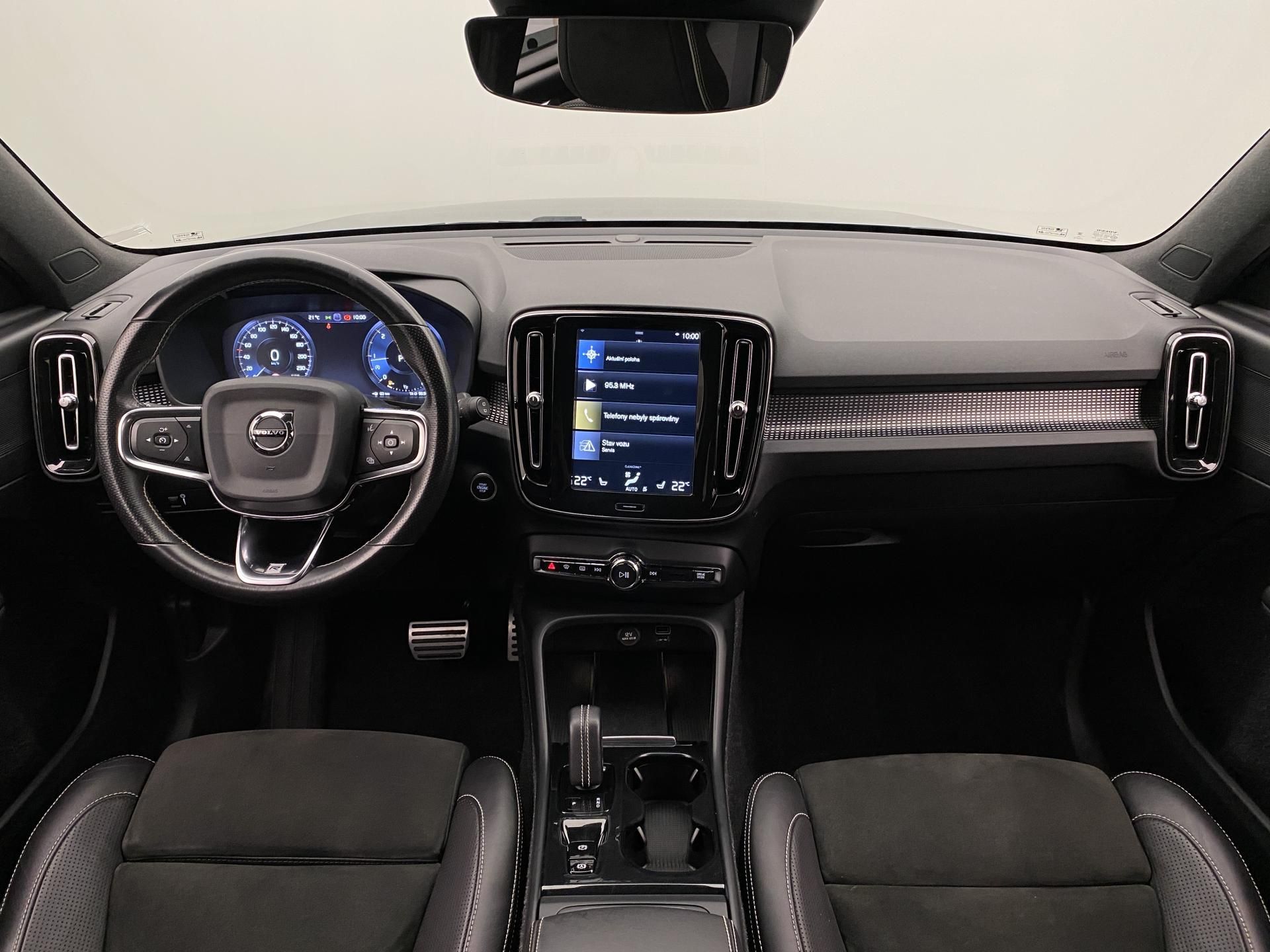 Volvo XC40, D4 AWD R-DESIGN AUT CZ - fotka 2
