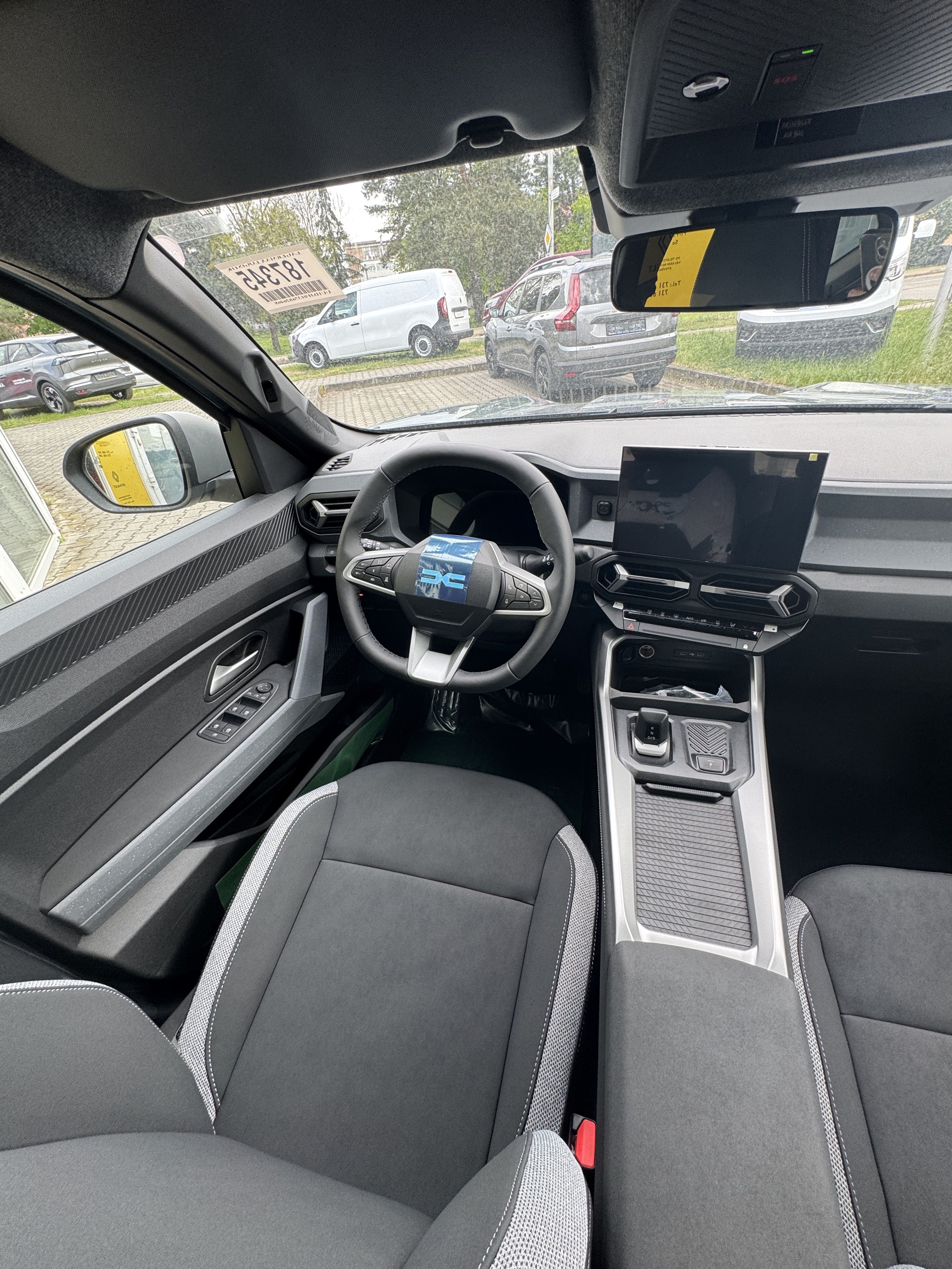 Dacia Bigster, Journey hybrid 155 CELEBRATION - fotka 6