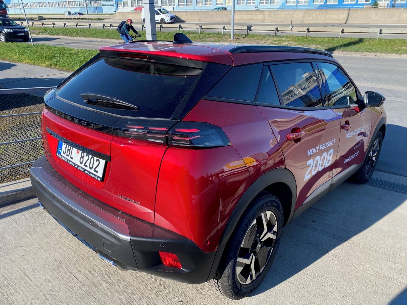 Peugeot 2008, ALLURE Hybrid 145 e-DCS6 - 559 - fotka 5