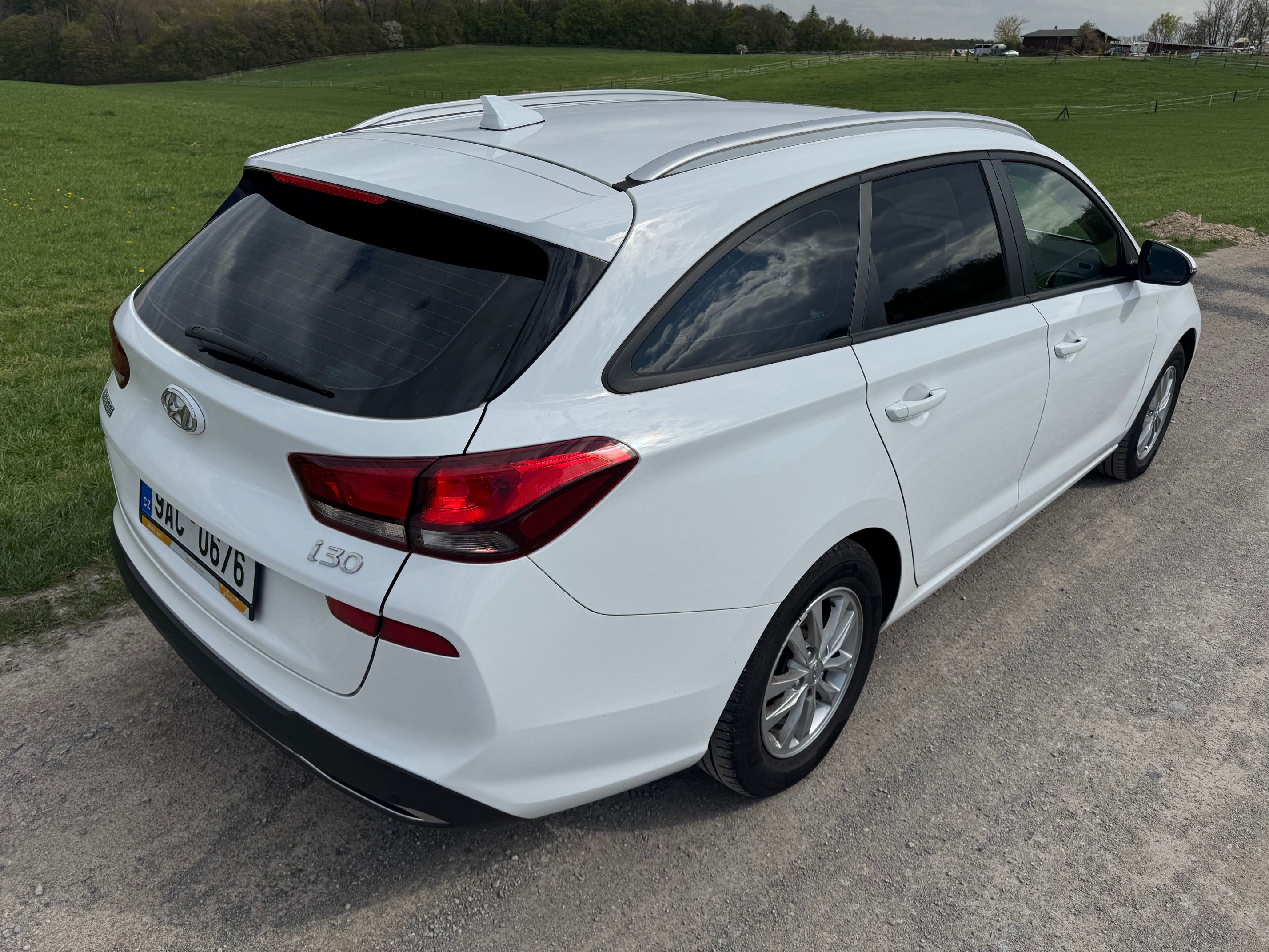 Hyundai i30, 1.6CRDi 85kW COMFORT KAMERA ČR - fotka 3