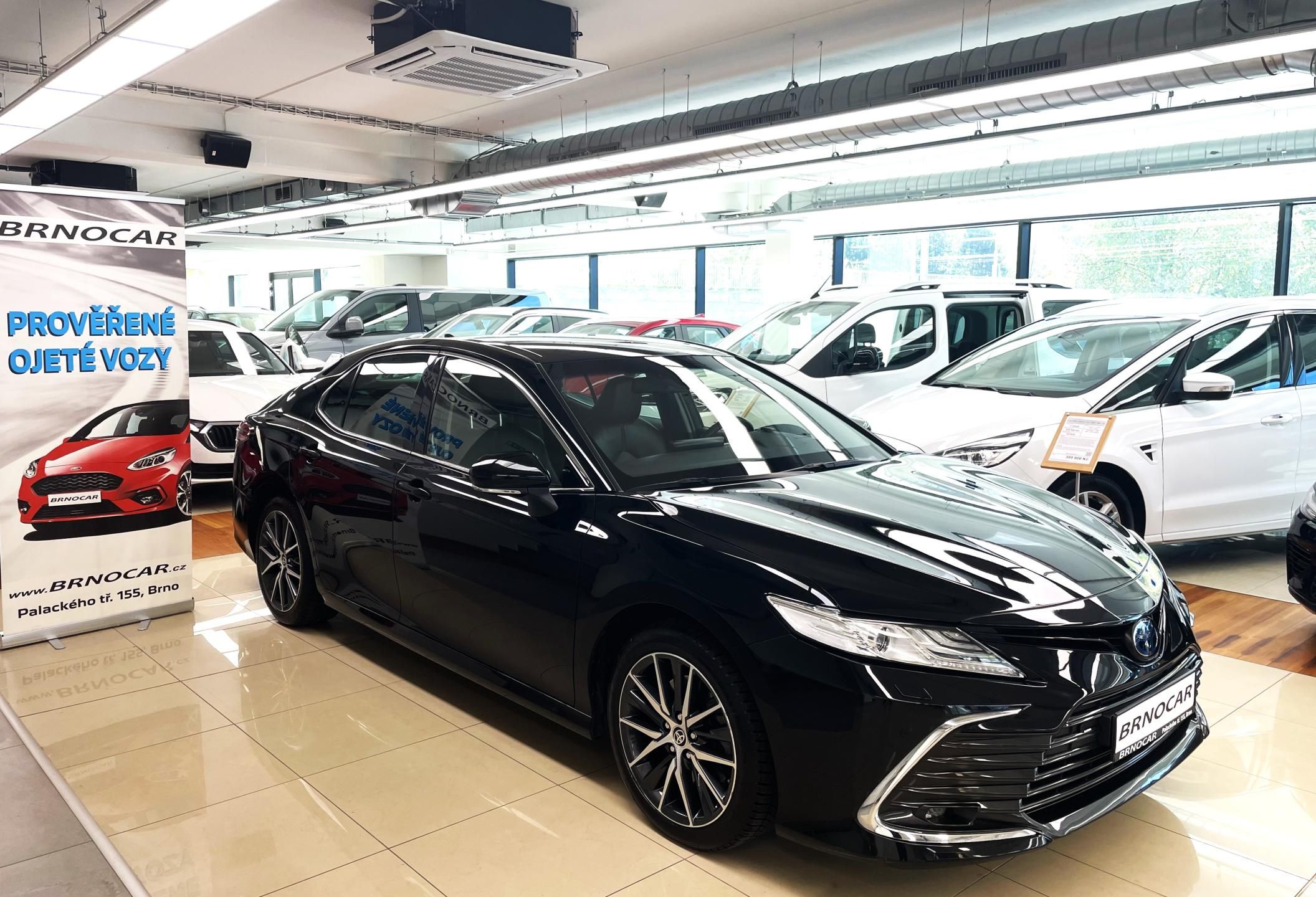 Toyota Camry, 2.5 Hybrid Executive, ČR,1.MAJ