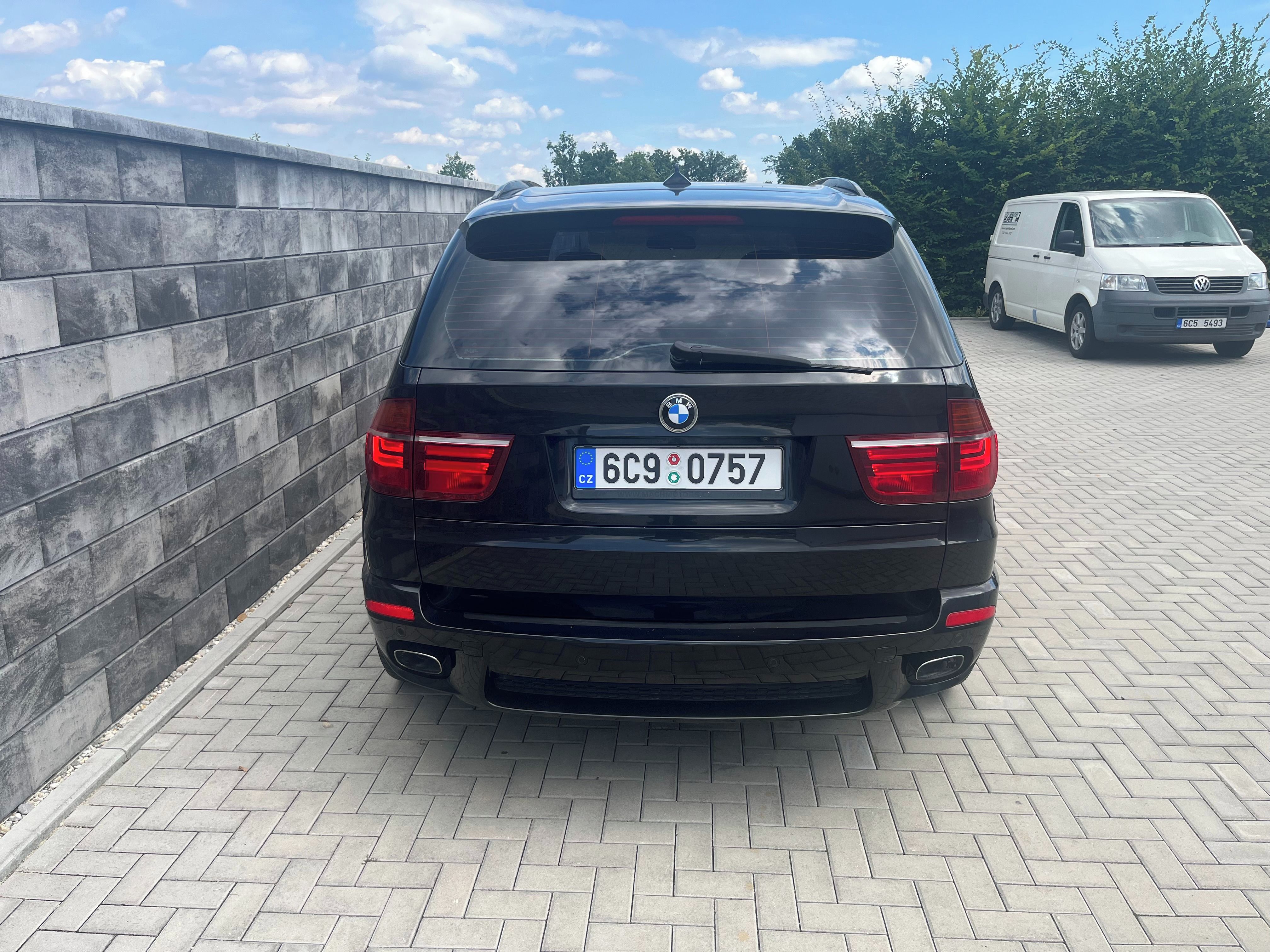 BMW X5 - fotka 4