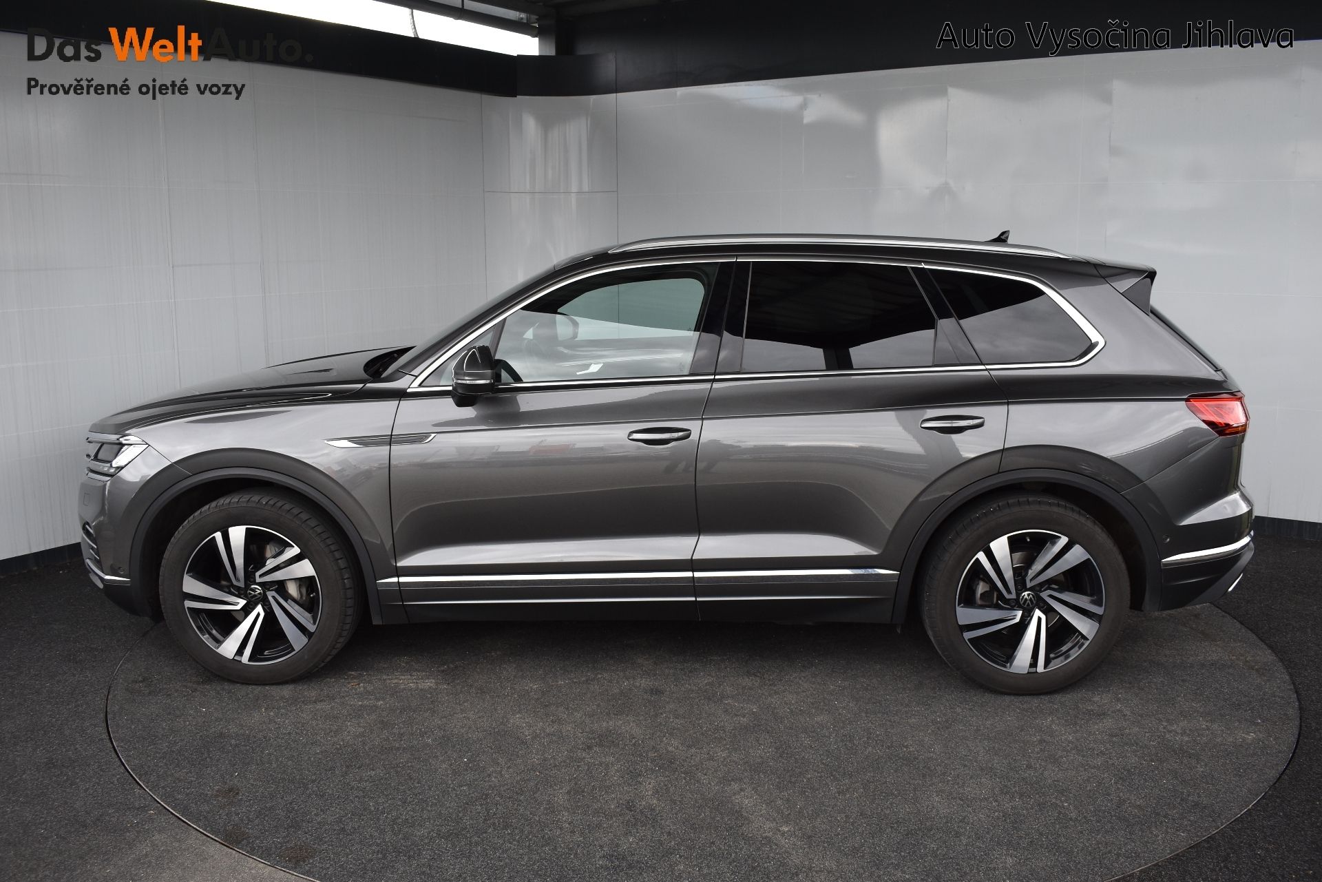 Volkswagen Touareg, 3.0TDI 210kW 4Motion, LED Matr - fotka 3
