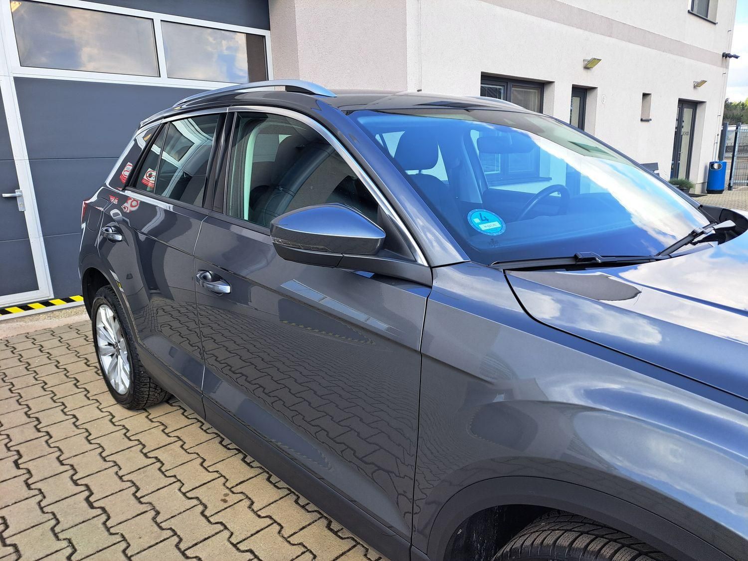 Volkswagen T-Roc, 1.5 TSI DSG Style 110kW ZÁRUKA - fotka 6