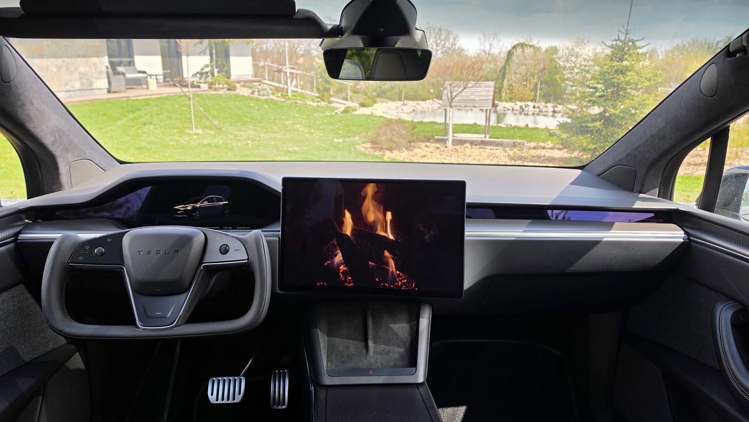 Tesla Model X, Plaid - Tažné 2 250 kg - fotka 4