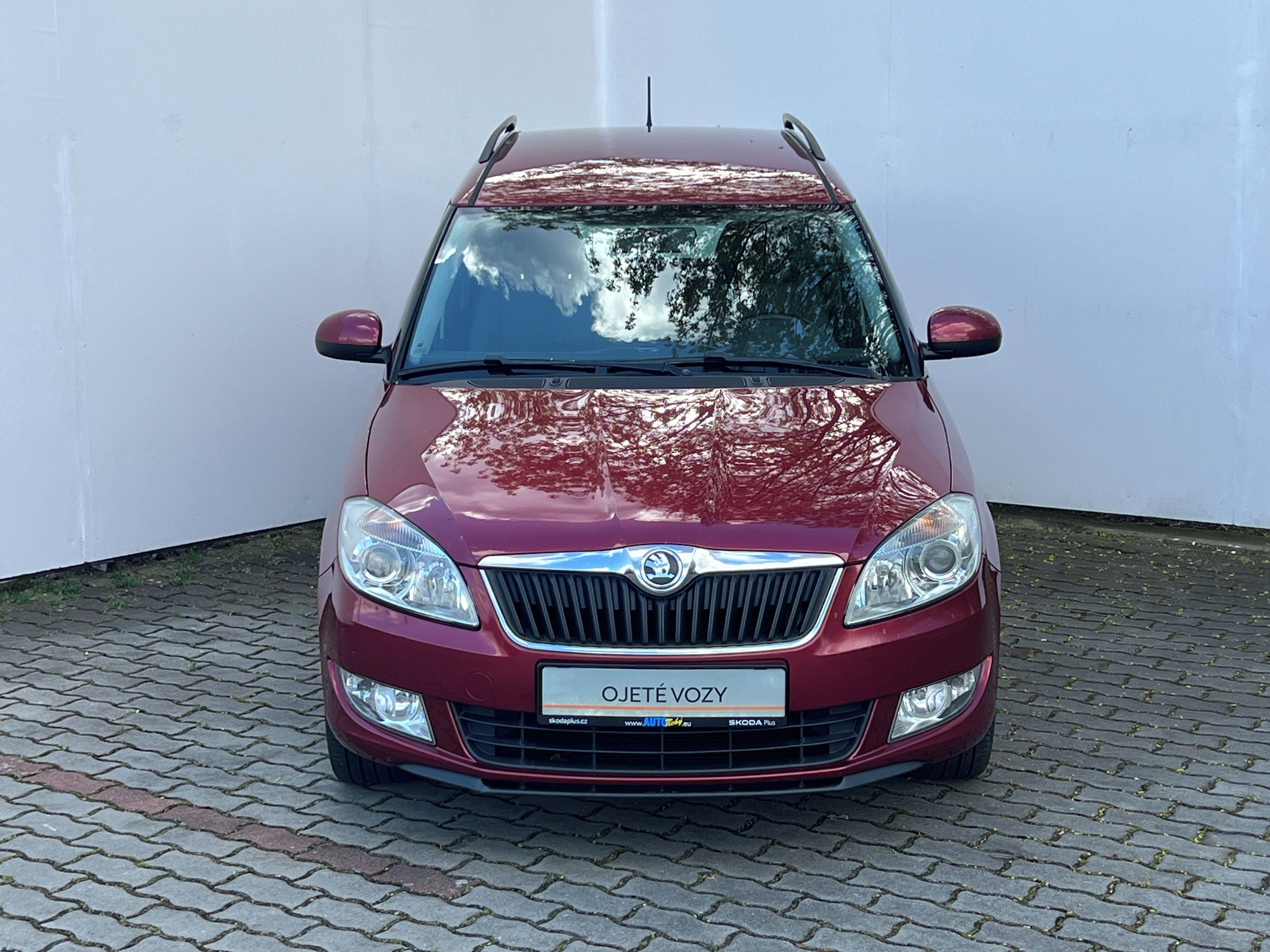 Škoda Roomster, 1.2 TSI / 63kW Ambition - fotka 2