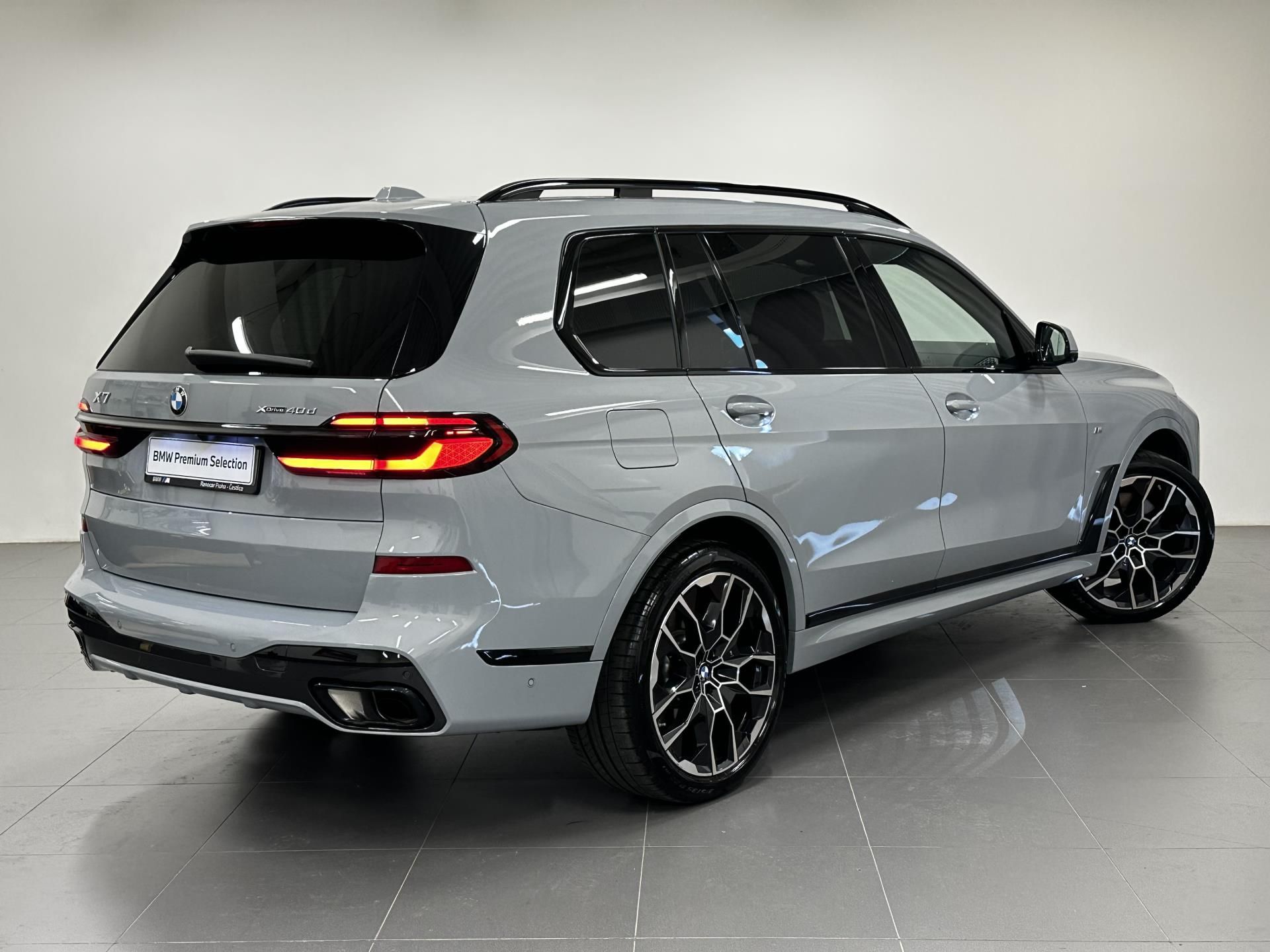 BMW X7, X7 xDrive 40d - fotka 2