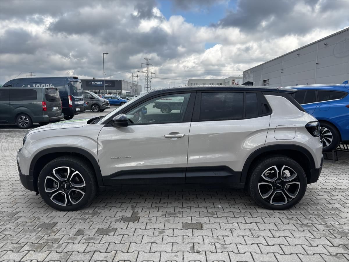 Jeep Avenger, 1,2 Turbo e-hybrid Summit - fotka 2