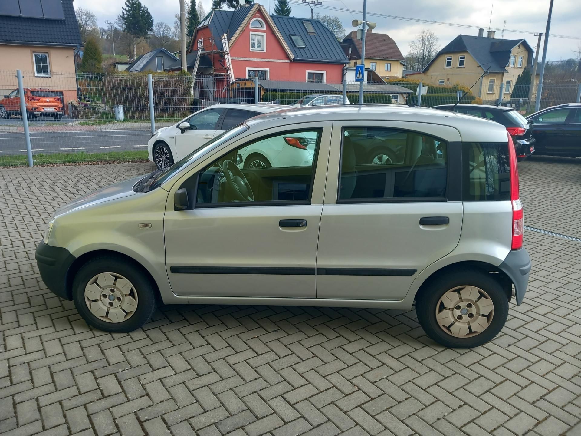 Fiat Panda, 1,1i NOVÁ STK  BEZ KOROZE - fotka 4