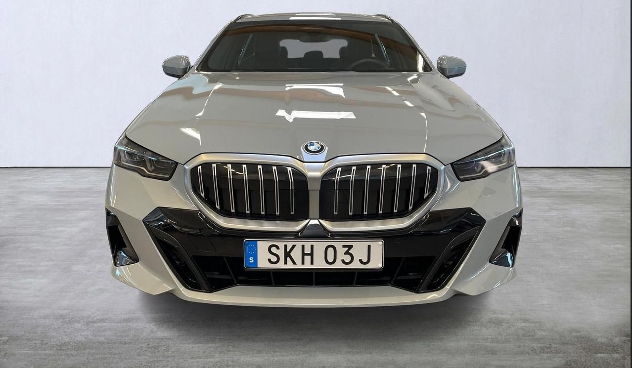 BMW Řada 5, 520d AWD Touring MSport h/k - fotka 5