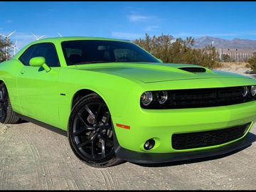 Dodge Challenger R/T Hemi 5.7