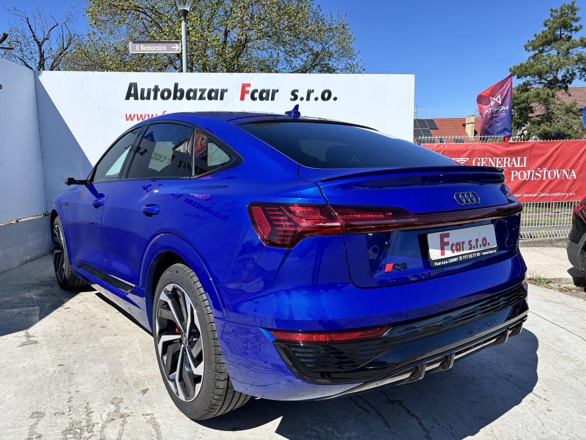 Audi Q8 e-tron, S-Line 55 300kW 114kWh Matrix - fotka 6