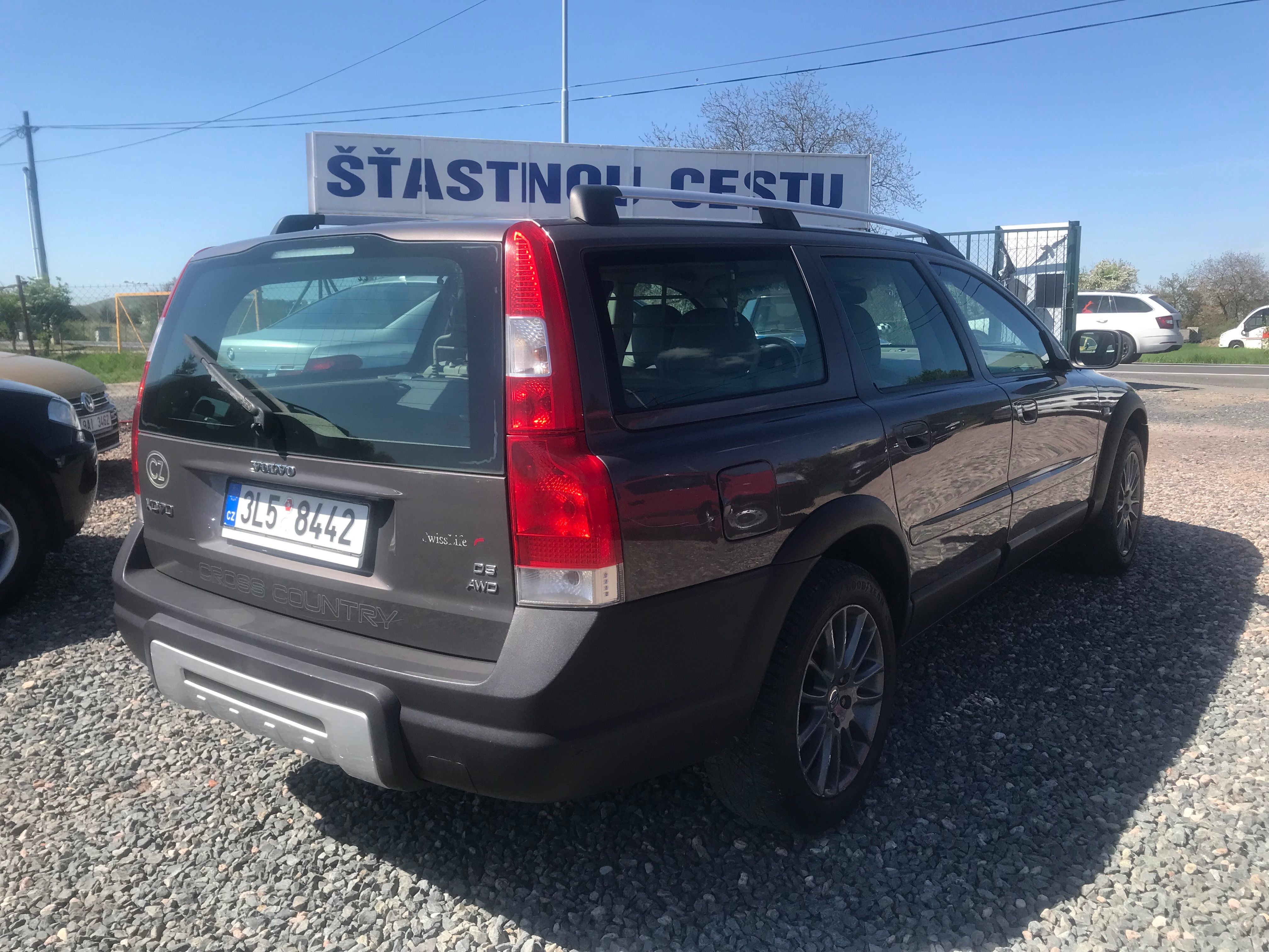 Volvo XC70, 2.4 D5 136 KW,AWD,AUTOMAT - fotka 5