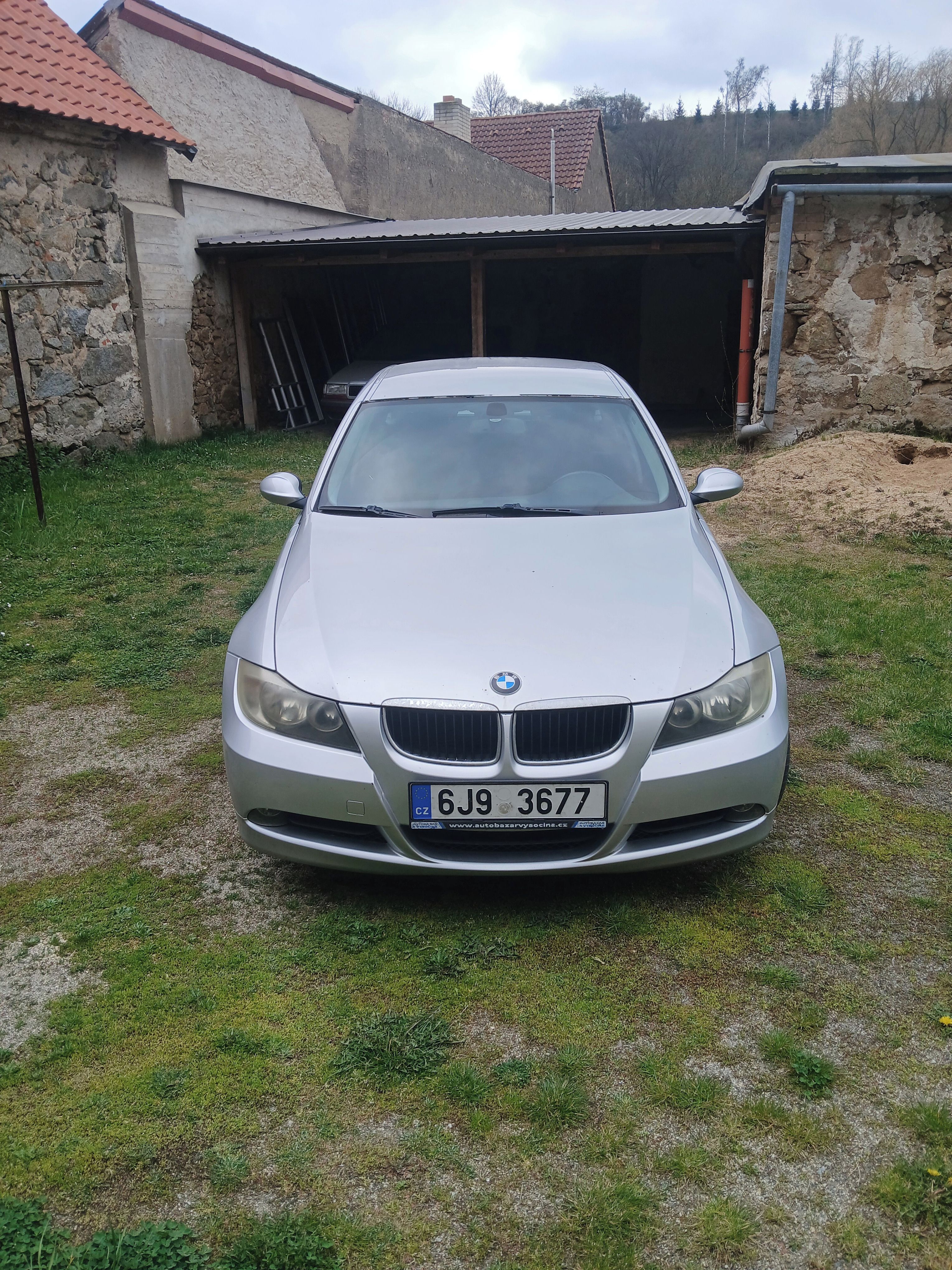 BMW Řada 3 - fotka 2