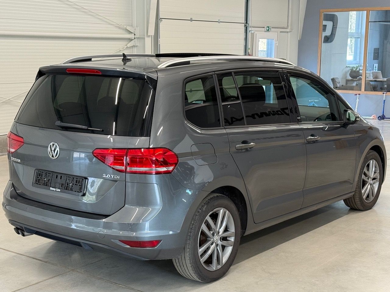 Volkswagen Touran, 2.0TDI, edice SOUND, 7 MÍST - fotka 2