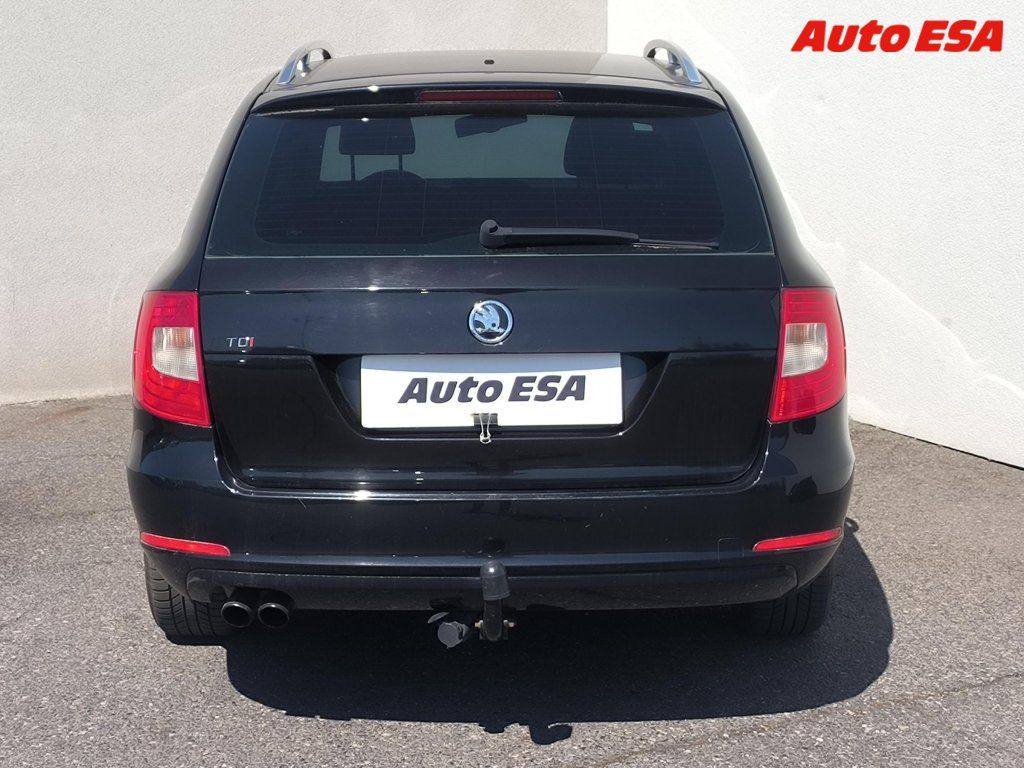 Škoda Superb, 2.0TDI,DSG,bixen,TZ - fotka 5