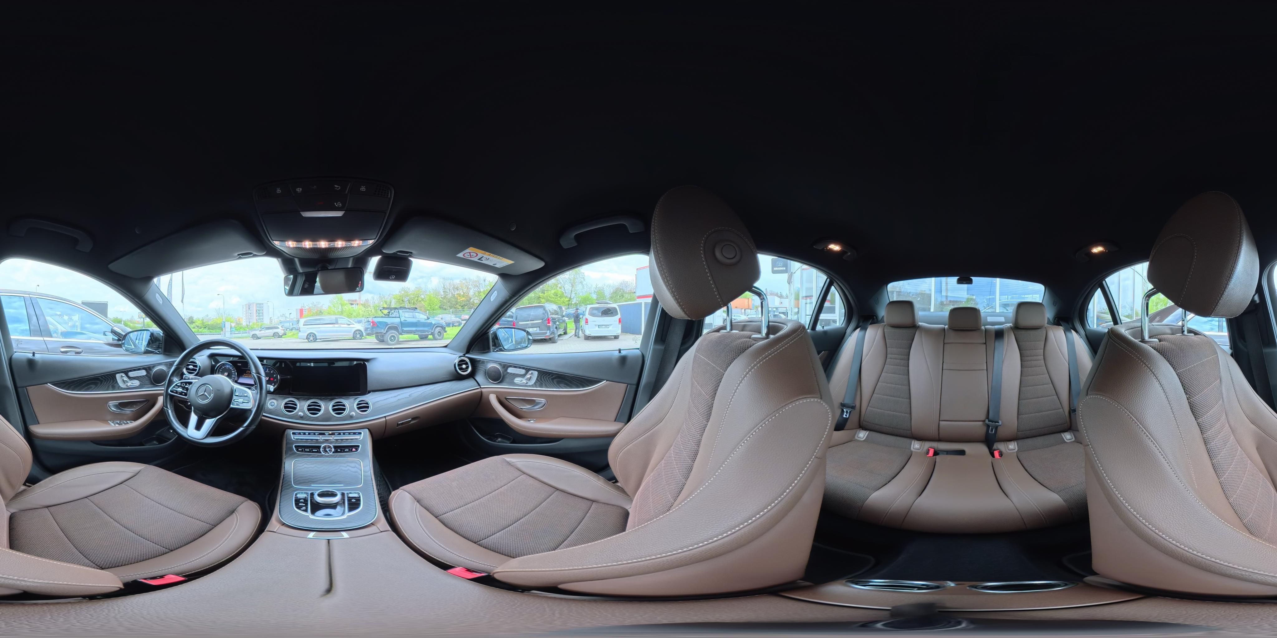 Mercedes-Benz Třídy E - fotka 2