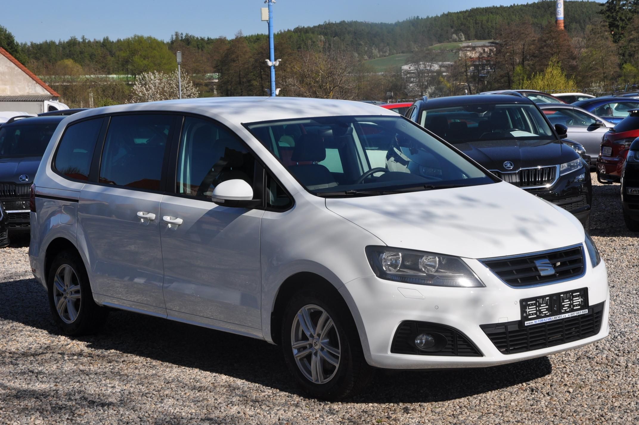 Seat Alhambra, 2.0TDi 110kW ECOMOTIVE - fotka 2