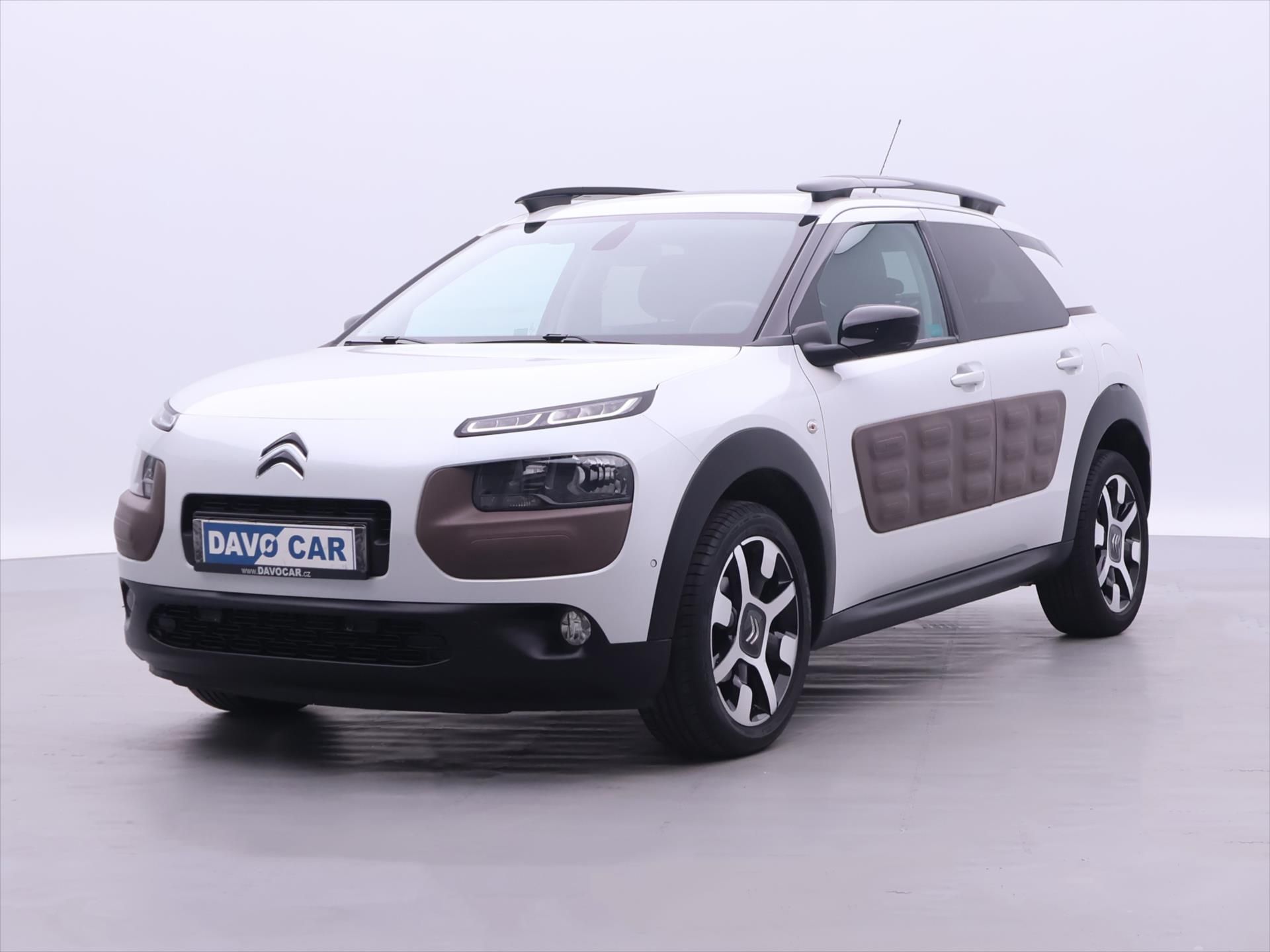 Citroën C4 Cactus, 1,2 PT CZ Shine Panorama - fotka 3
