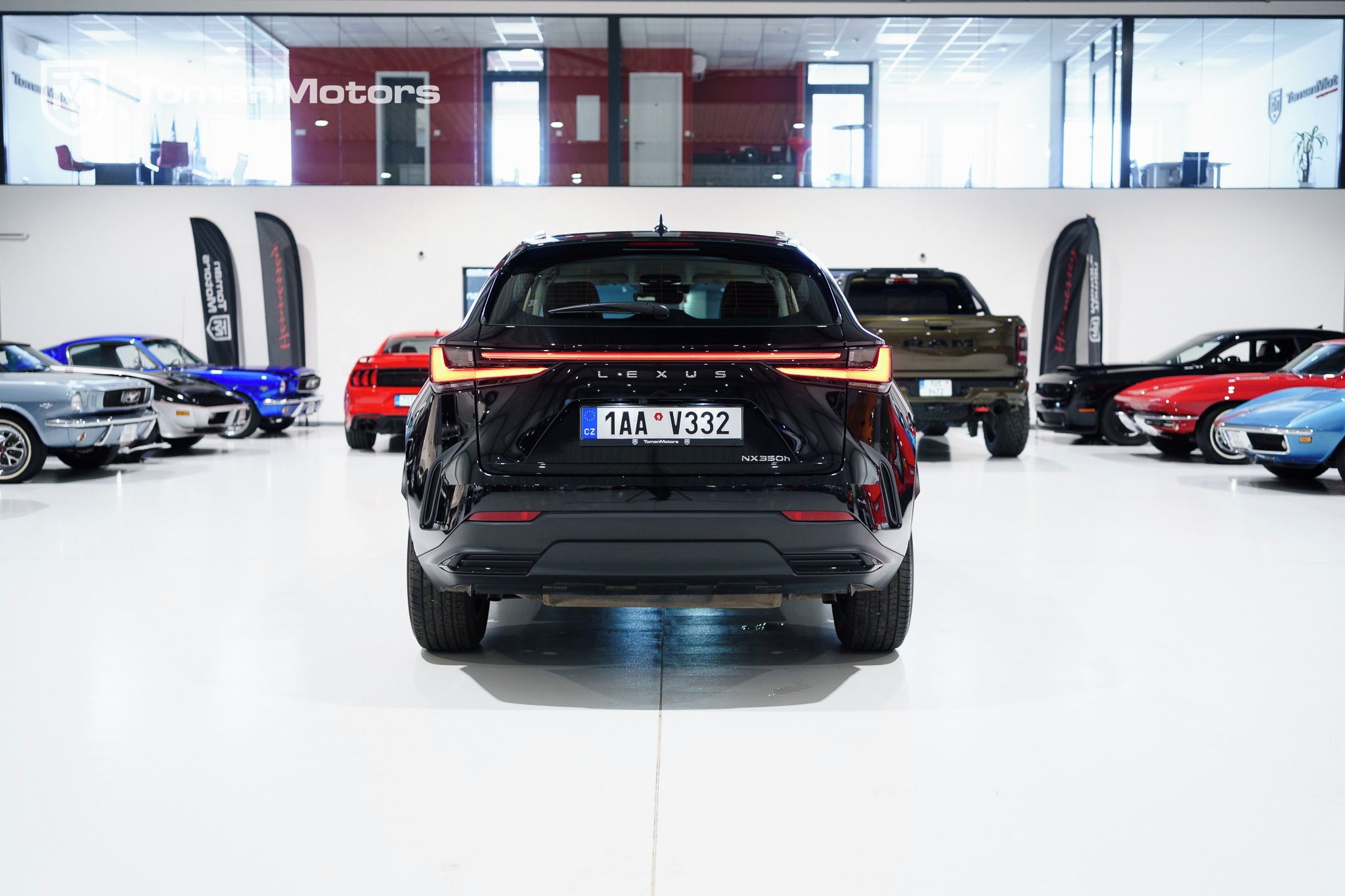 Lexus NX 350h, Hybrid 2.5 E-CVT Comfort Top - fotka 6