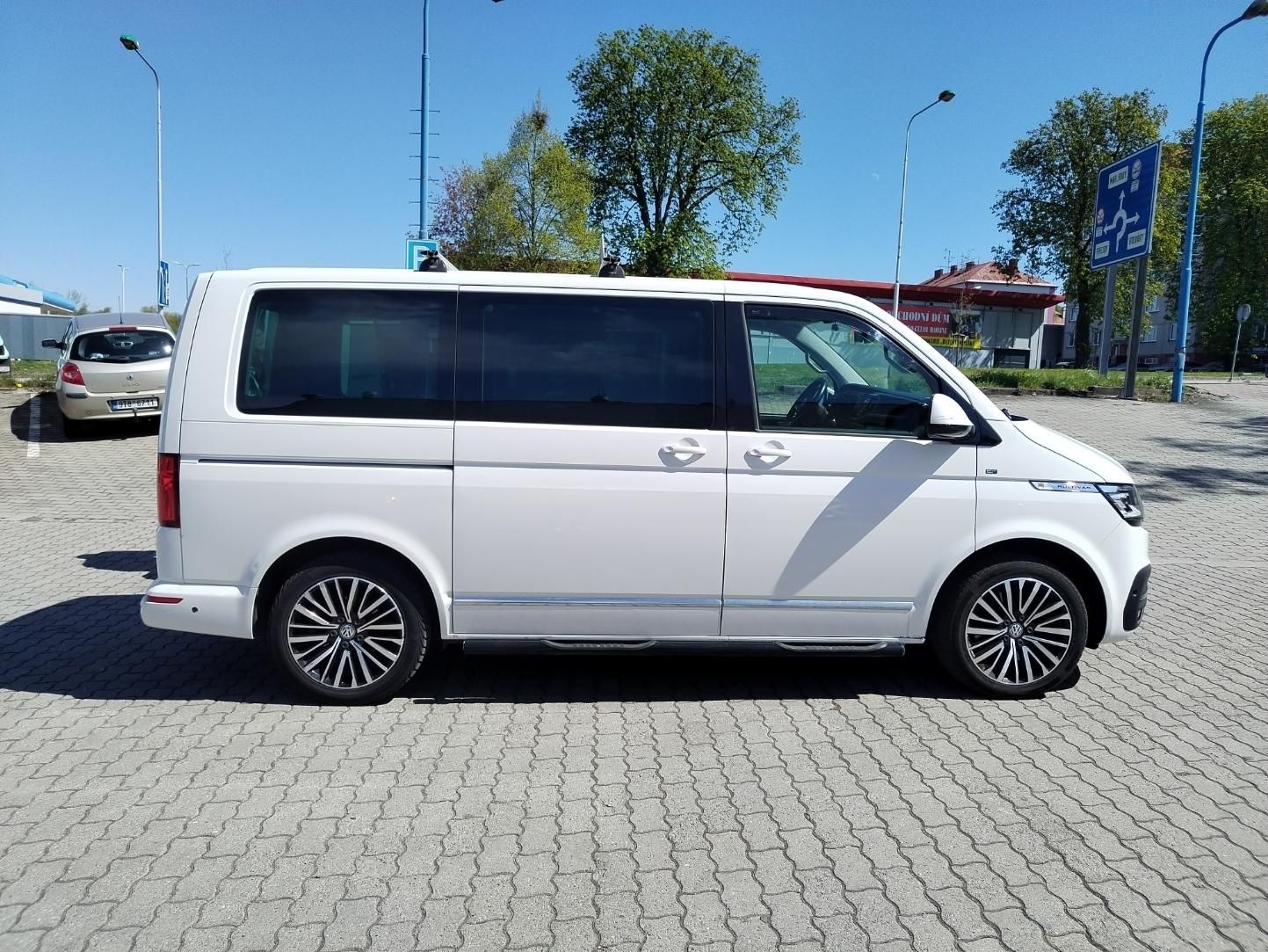 Volkswagen Multivan, Multivan 2,0 TDI 4x4 110kW DSG - fotka 6
