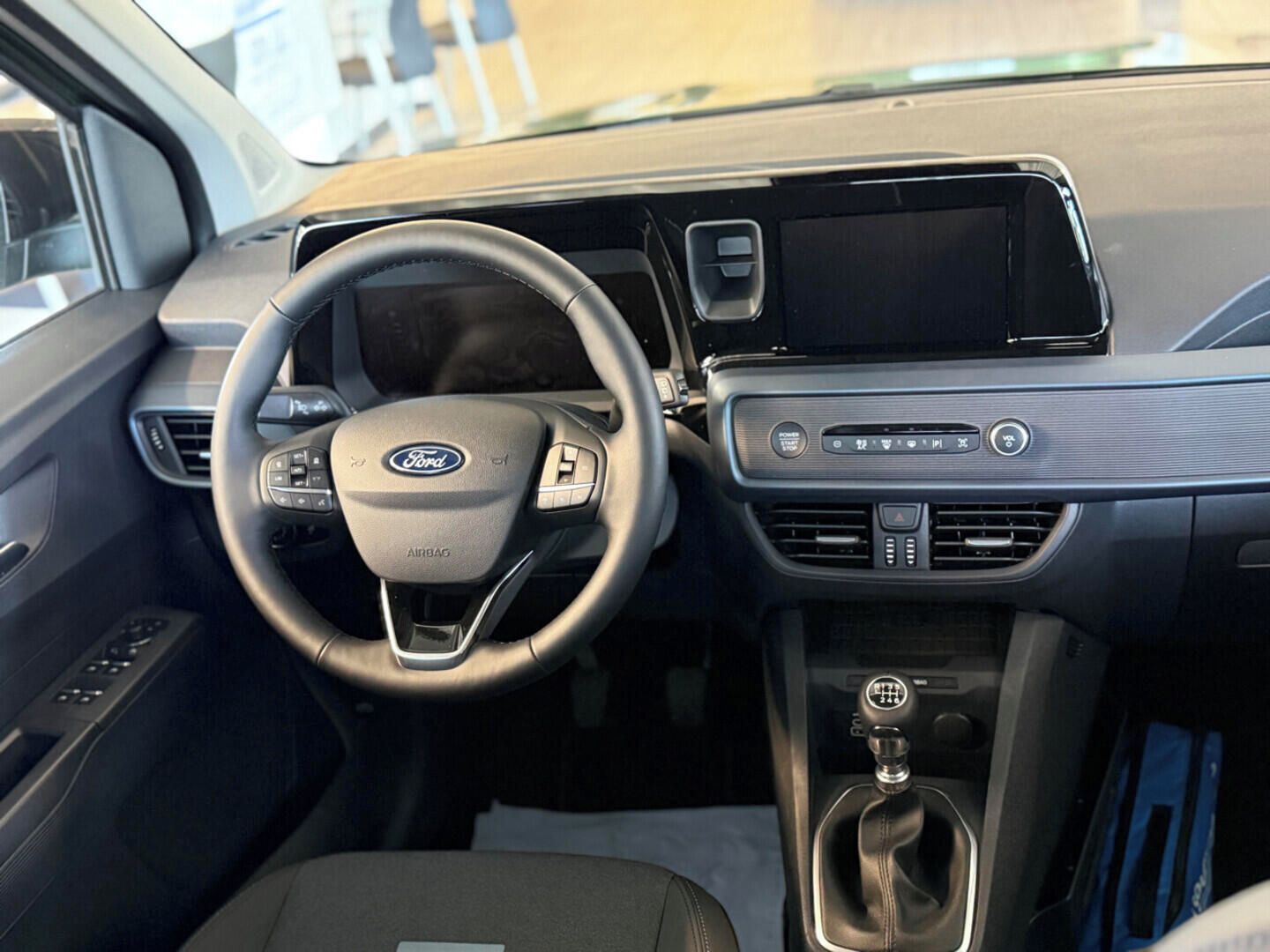 Ford Tourneo Courier, Tourneo Courier Active L1, 1,0 - fotka 5