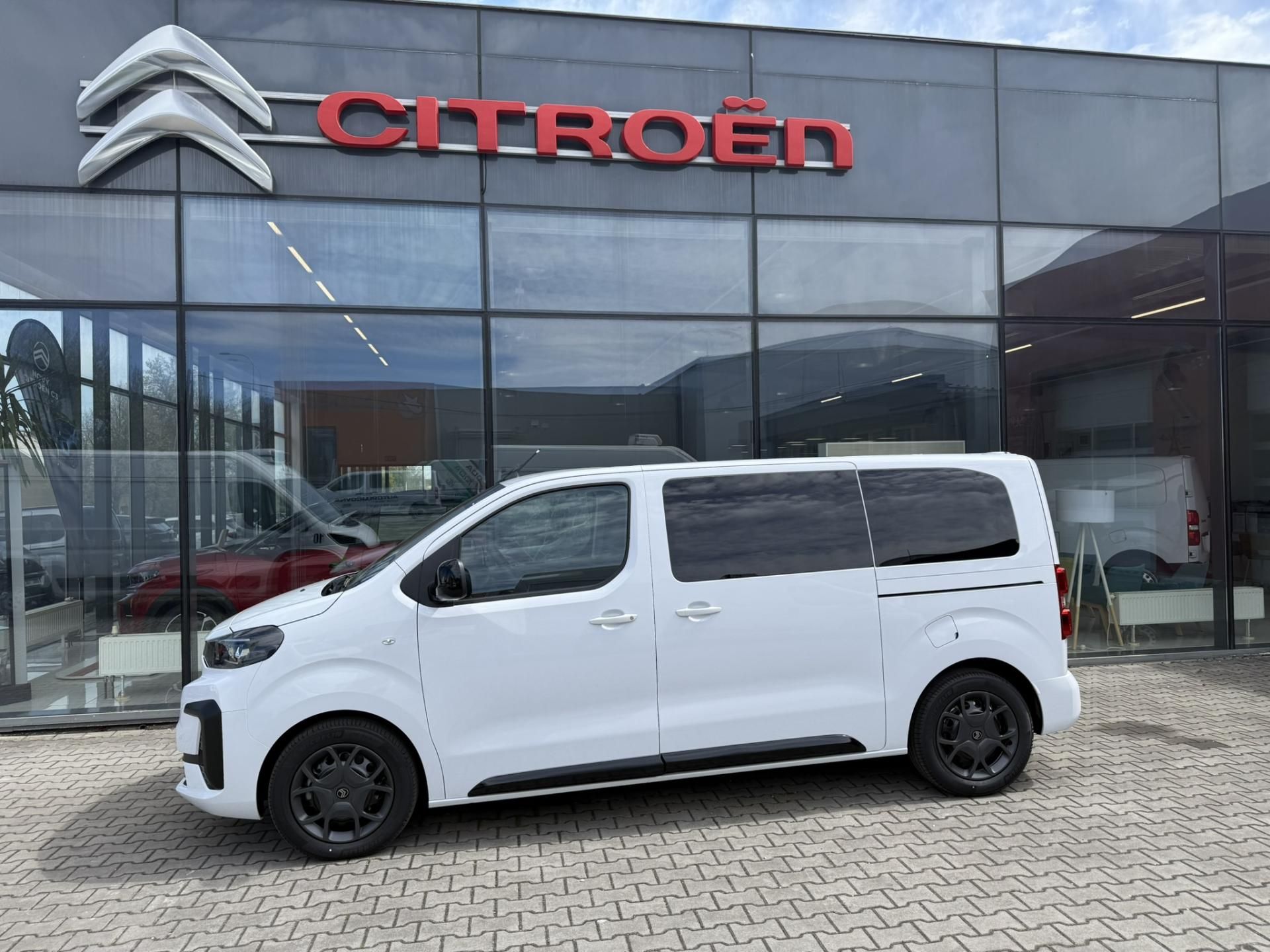 Citroën SpaceTourer, FEEL L2 2.2 BlueHDi 180 S&S EA - fotka 3