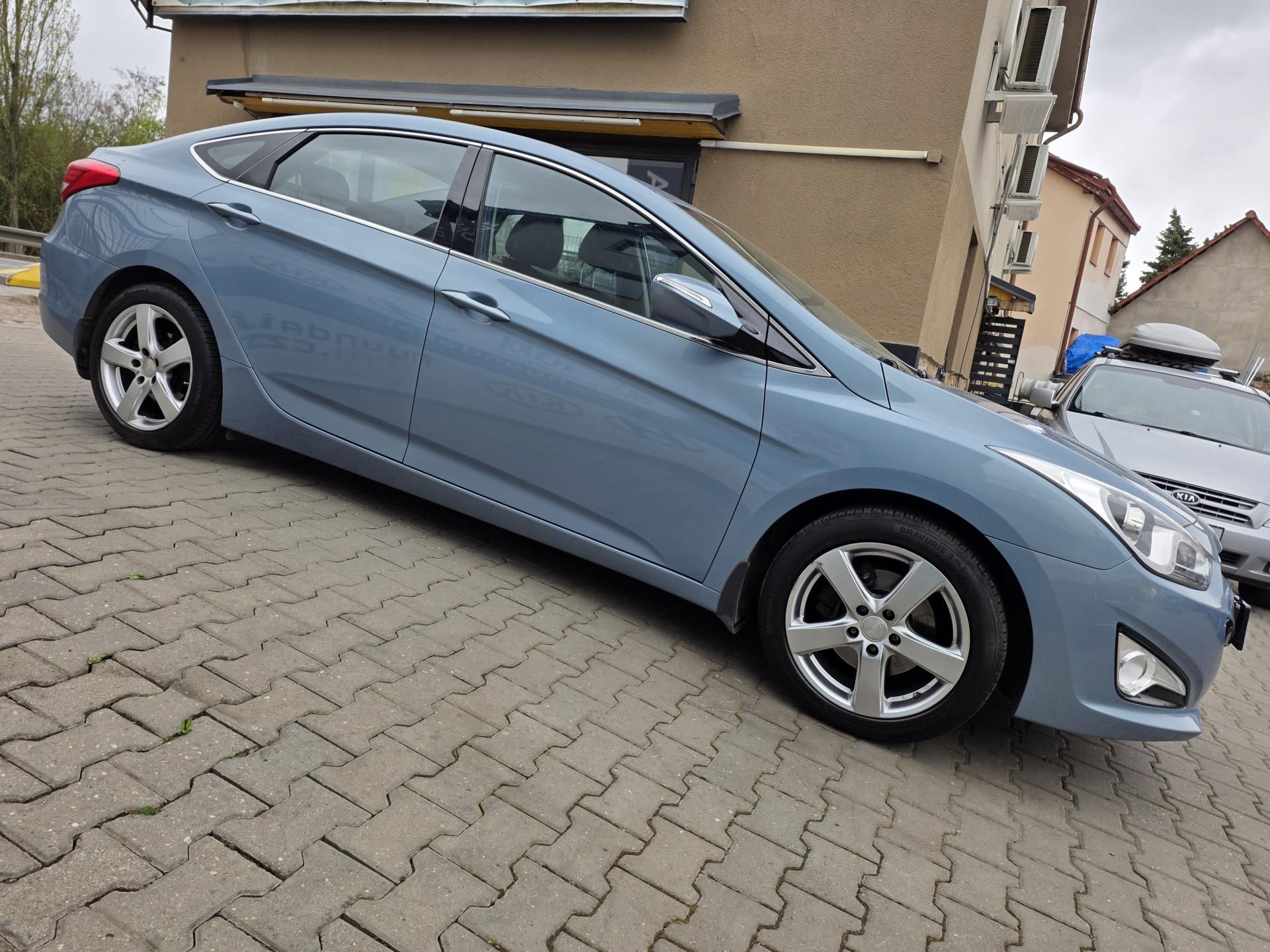Hyundai i40, 1.7-NÍZKÉ KM-AUT.KLIMA-ALU - fotka 6