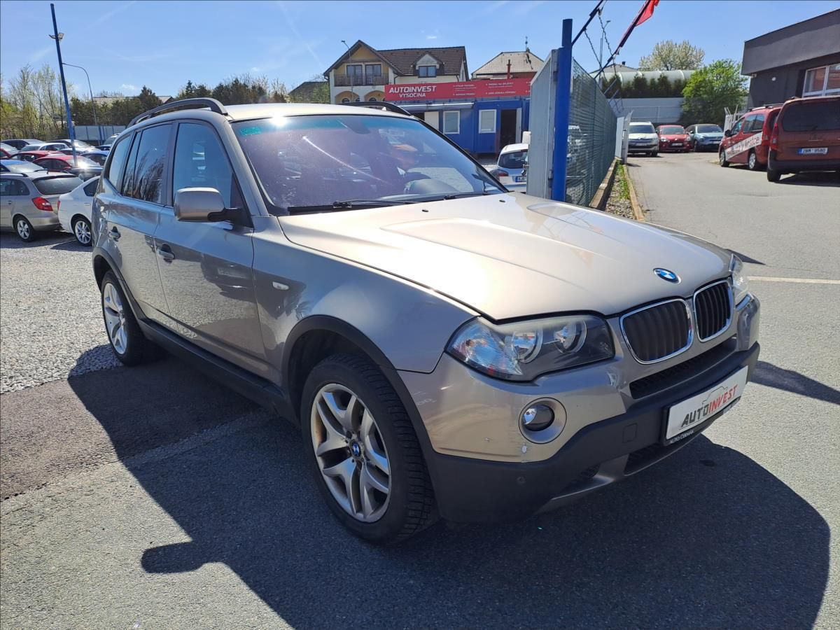 BMW X3, 2,0 i 4x4 - fotka 2