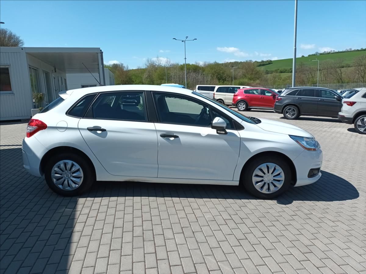 Citroën C4, 1,6 HDI,68KW,ČR,KLIM,TEMPOMAT, - fotka 4
