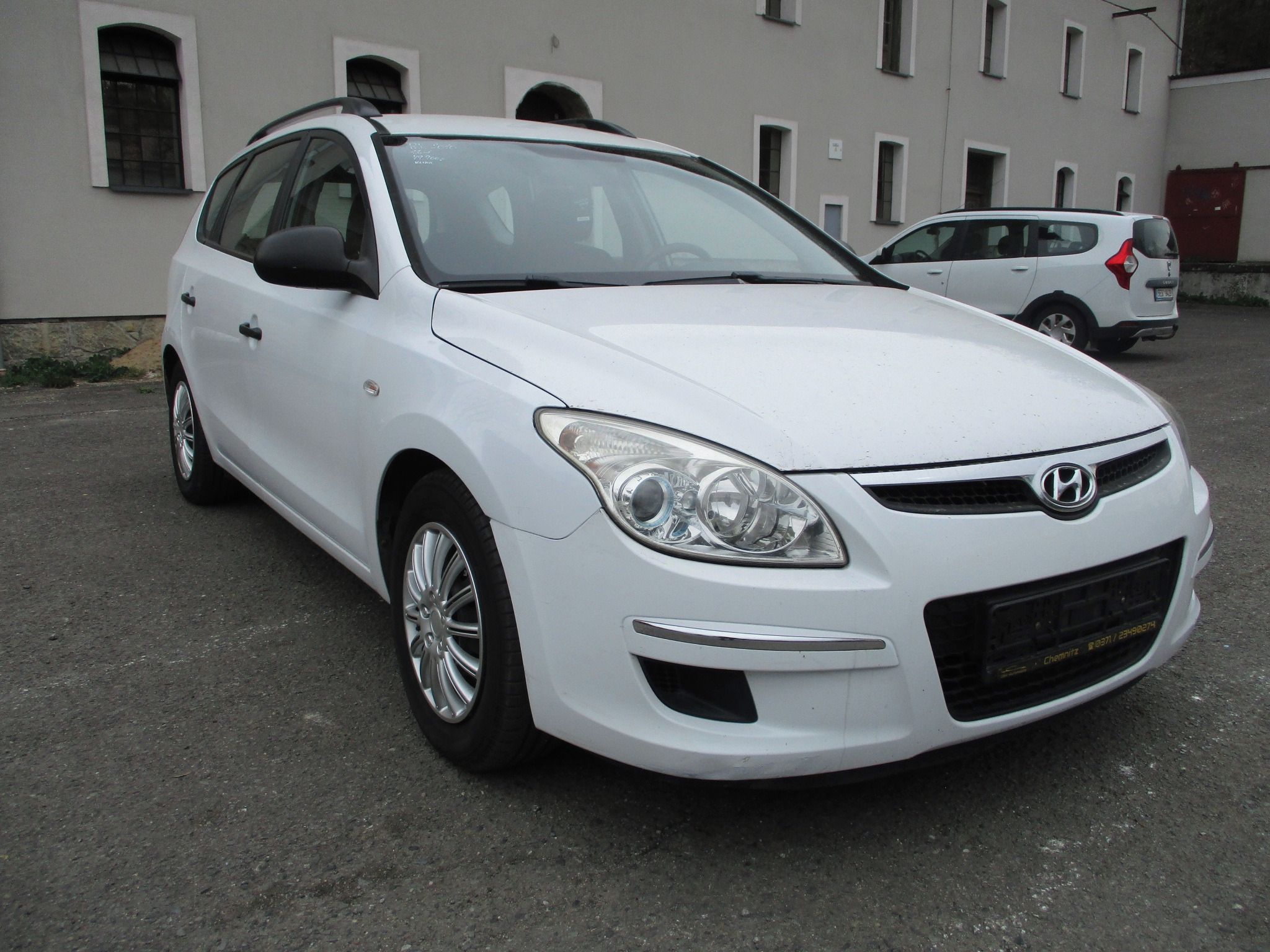 Hyundai i30, 1.4 i - nové STK - fotka 6