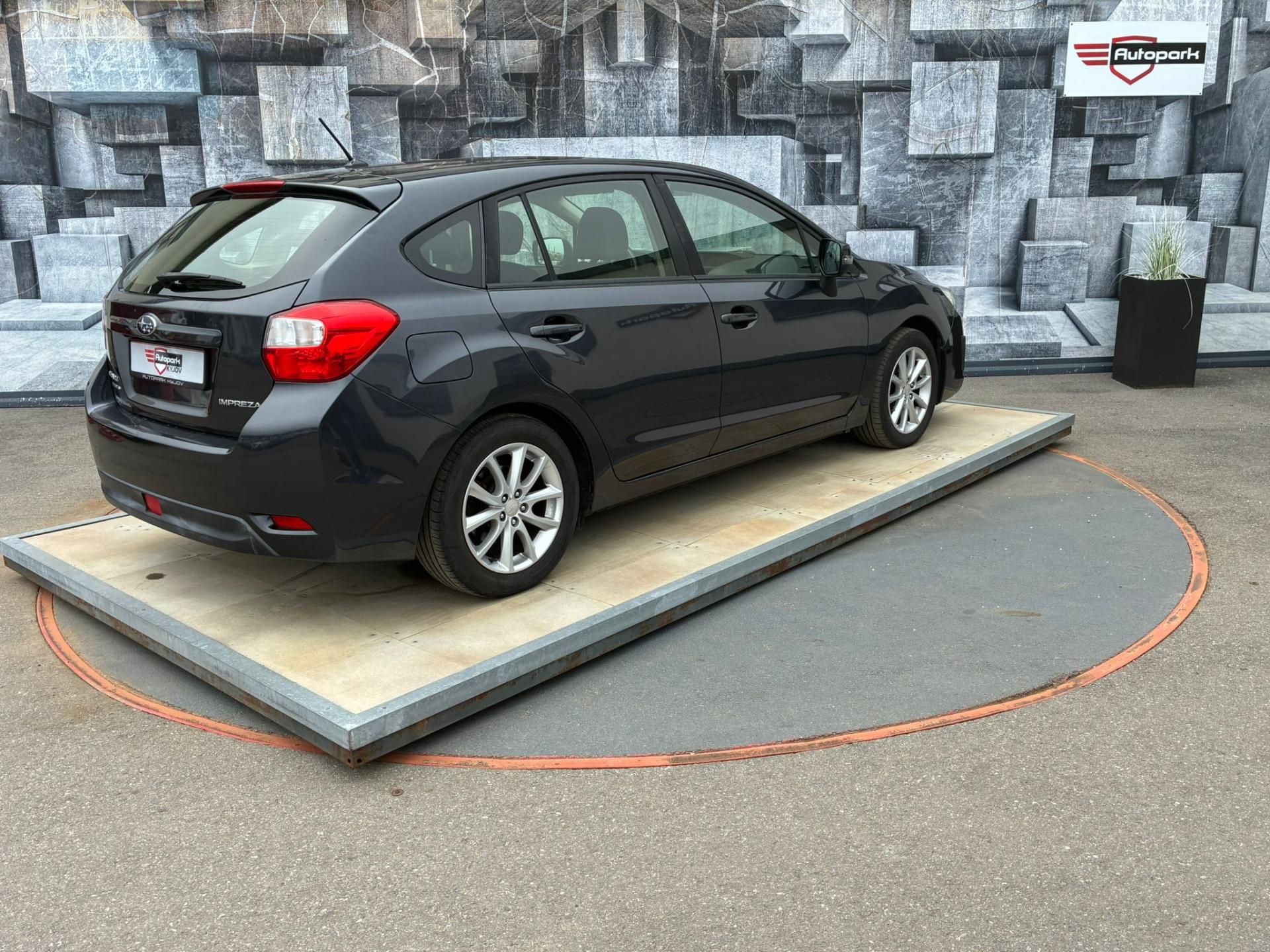Subaru Impreza, 1.6i, 84KW, 4x4 - fotka 6