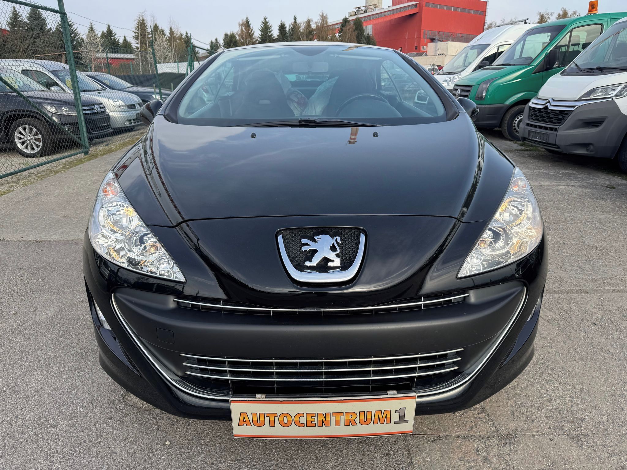 Peugeot 308, 1,6 hdi 82 kW Cabrio - fotka 2