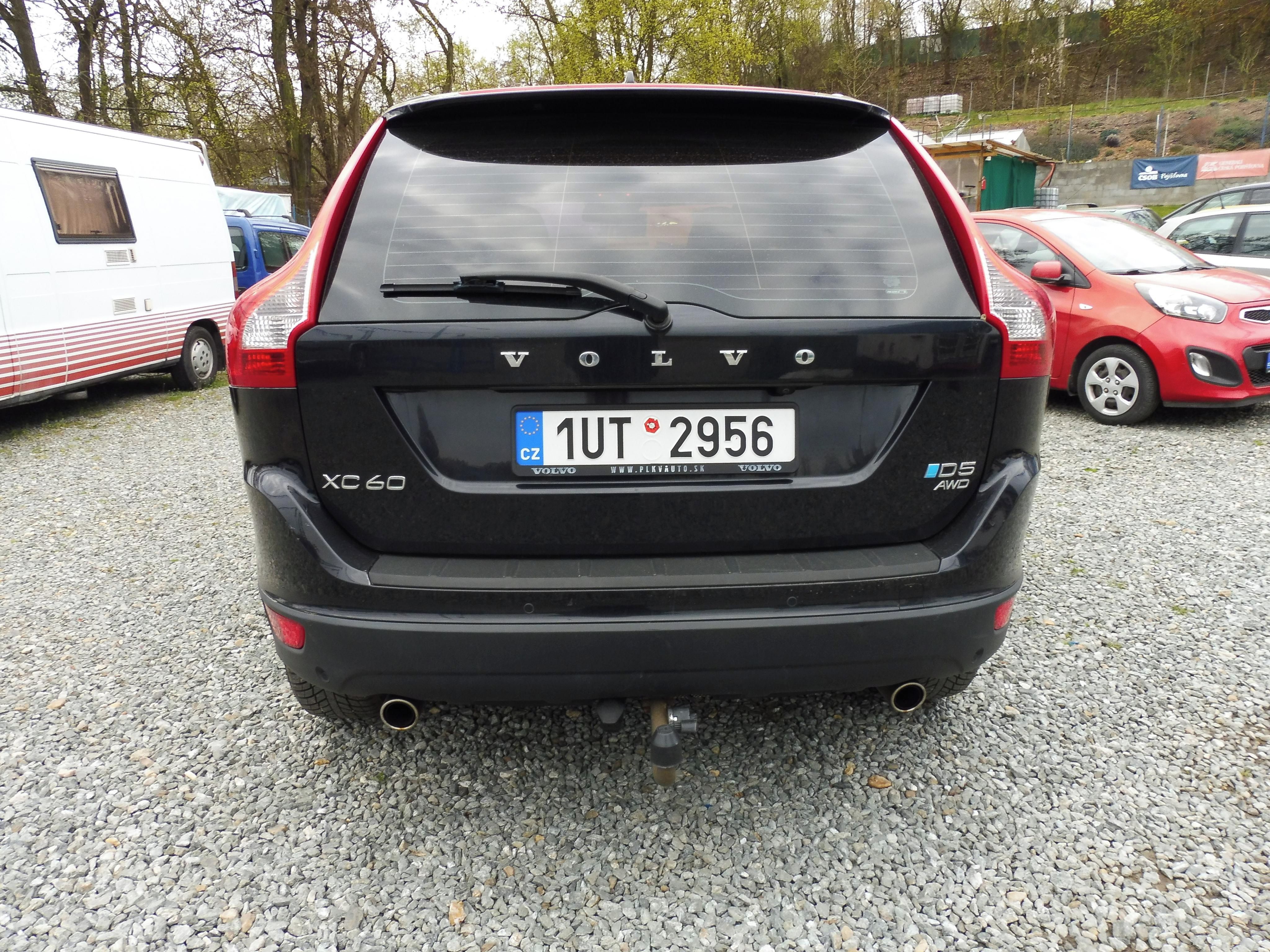 Volvo XC60, AWD - fotka 4