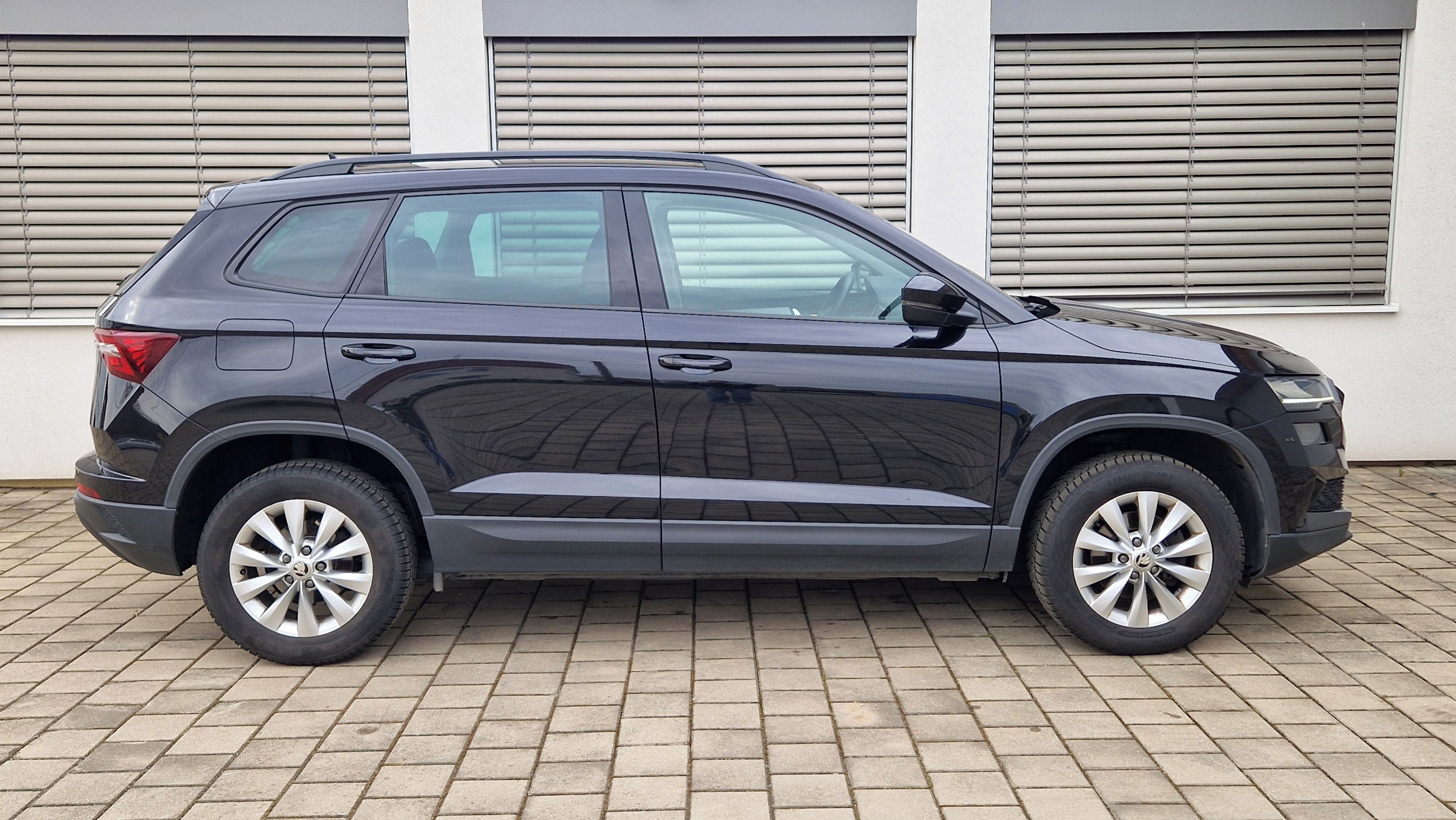 Škoda Karoq, 1.0 TSI, 81 kW, tažné zařízení - fotka 4