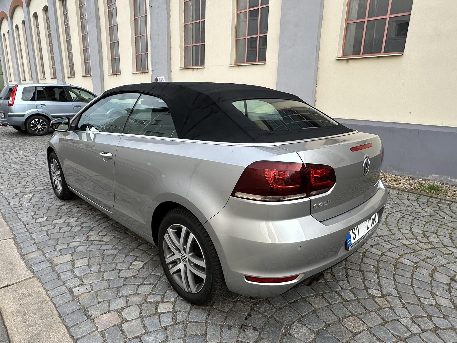 Volkswagen Golf, Cabrio 1,4 TSI - fotka 6