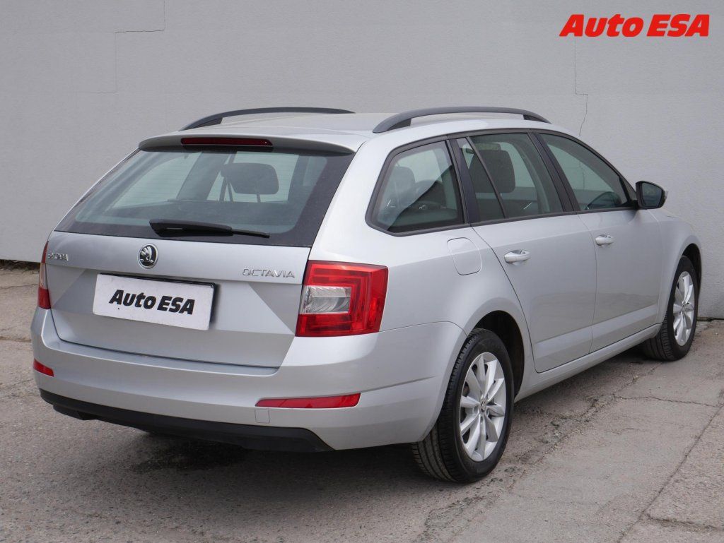 Škoda Octavia, 1.6 TDi,Ambition - fotka 6