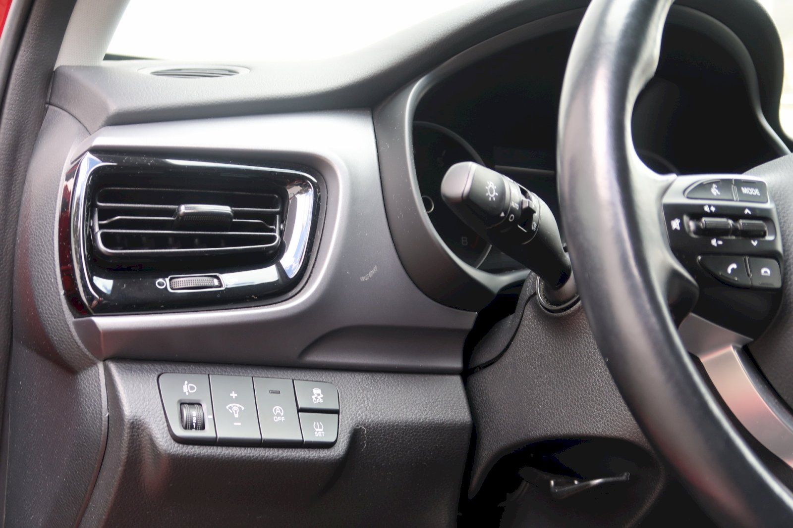 Kia Stonic, Stonic Exclusive 1,0 T-GDI DCT - fotka 6