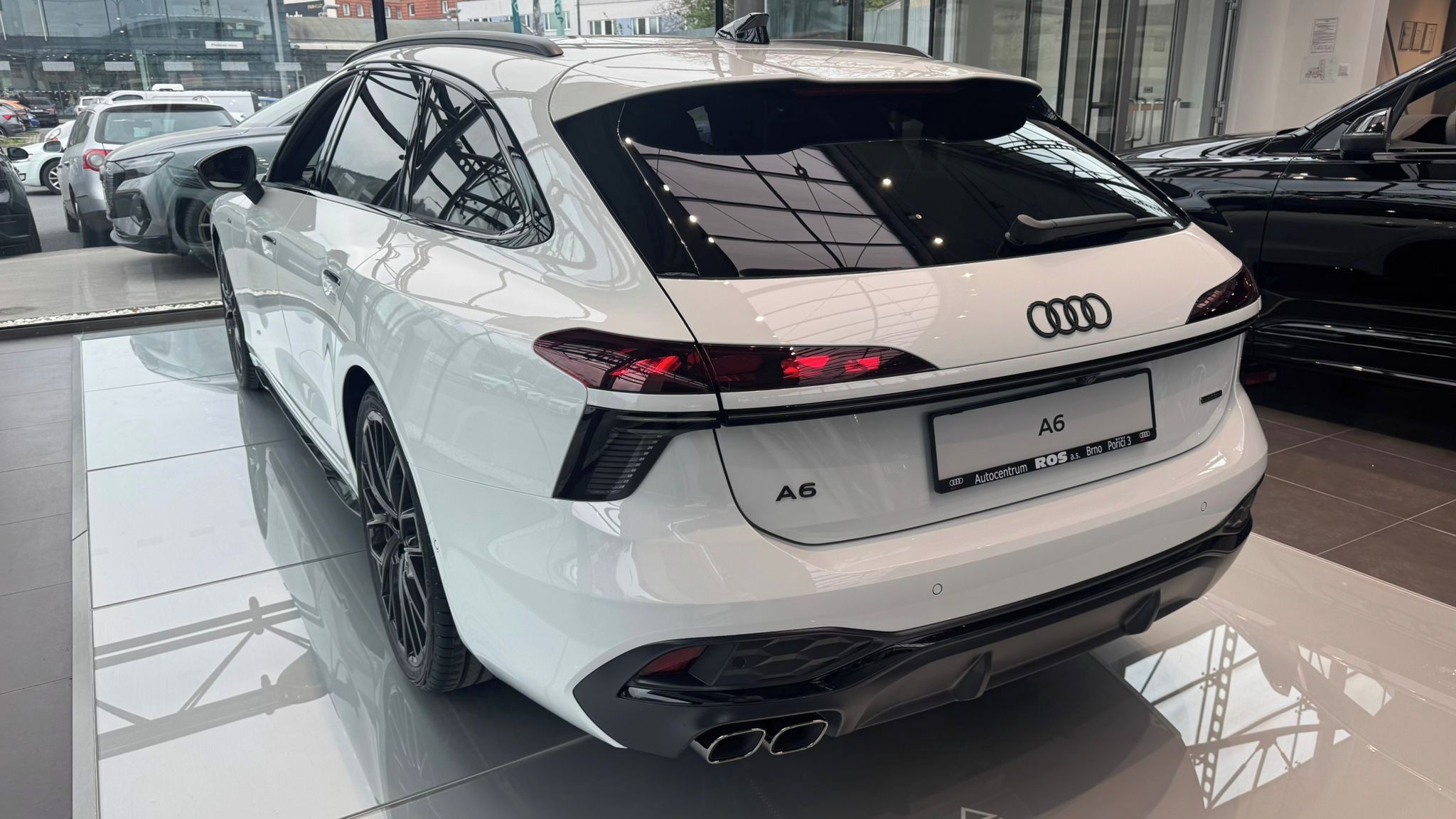 Audi A6, 3.0TDI quattro 220kW S-line - fotka 3