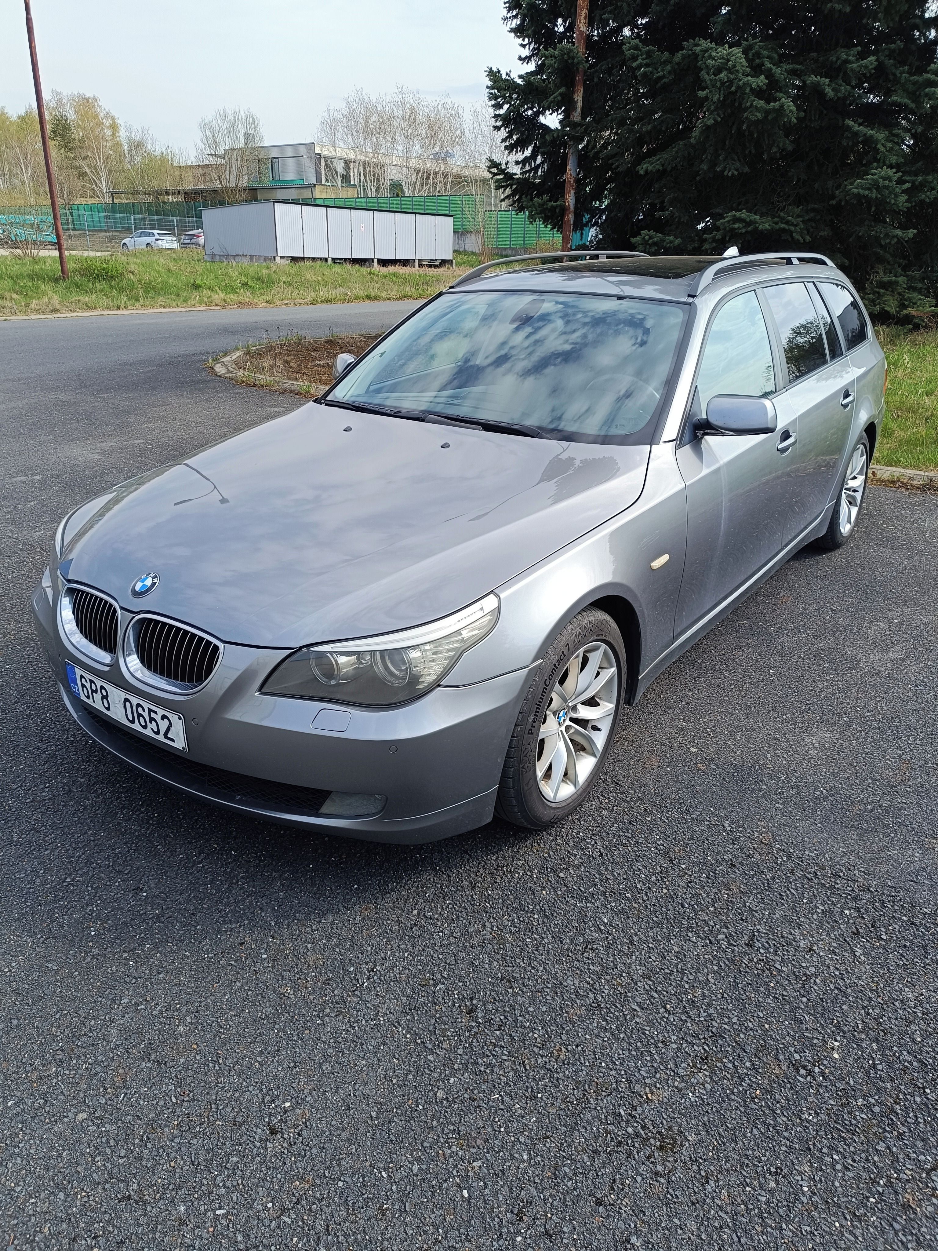 BMW Řada 5, BMW 525d Touring (E61), 145 kW