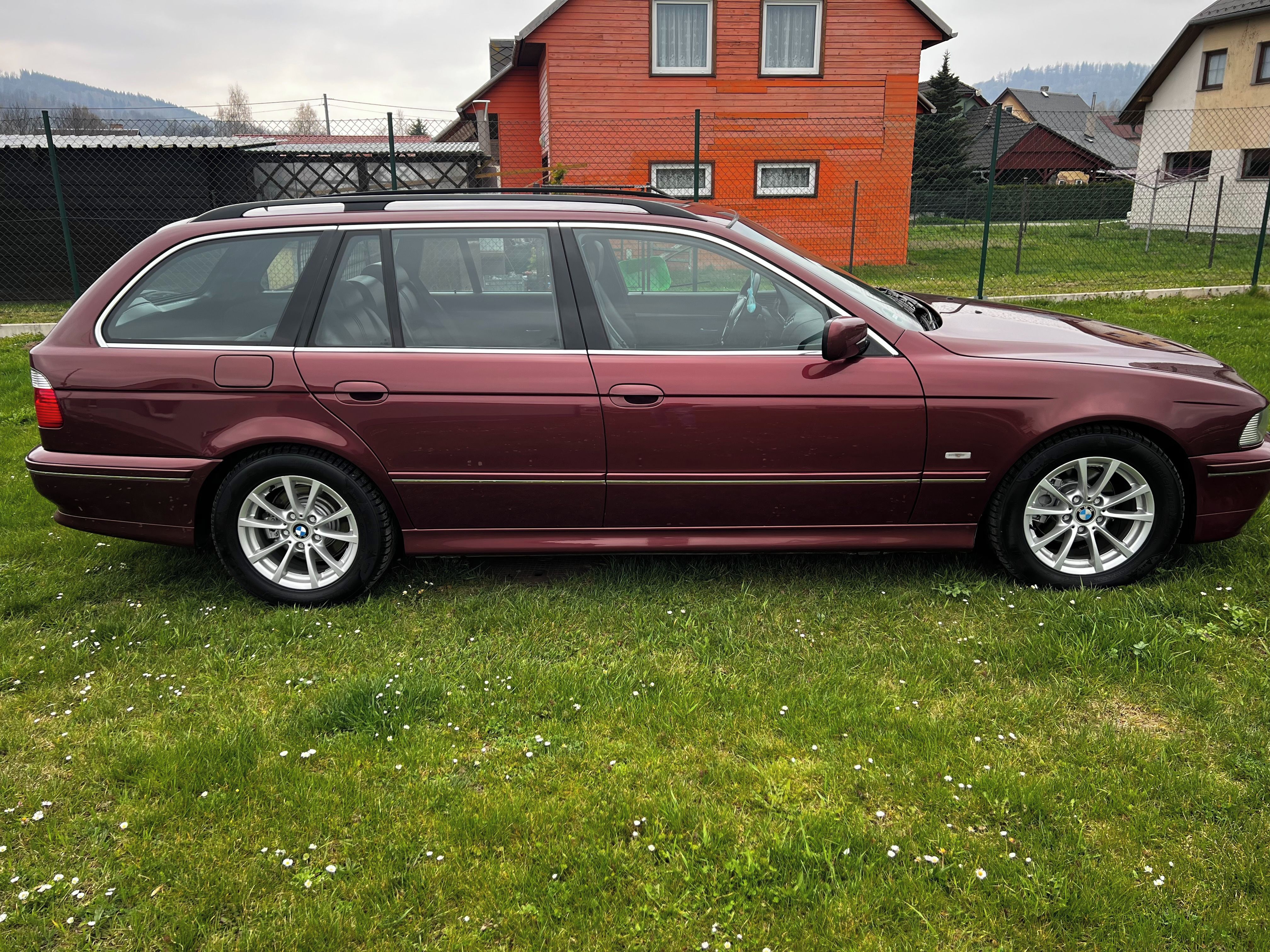 BMW Řada 5, 525D KOMBI EXCLUSIVE AUTOMAT - fotka 4