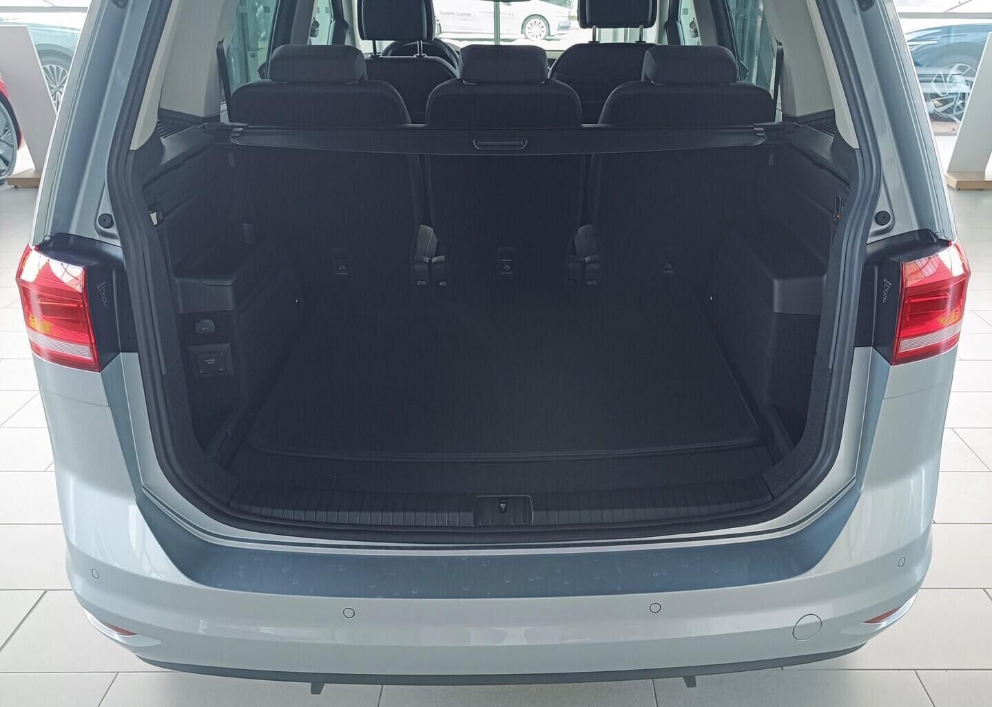 Volkswagen Touran, People 1,5 TSI EVO2 7DSG 110 k - fotka 6