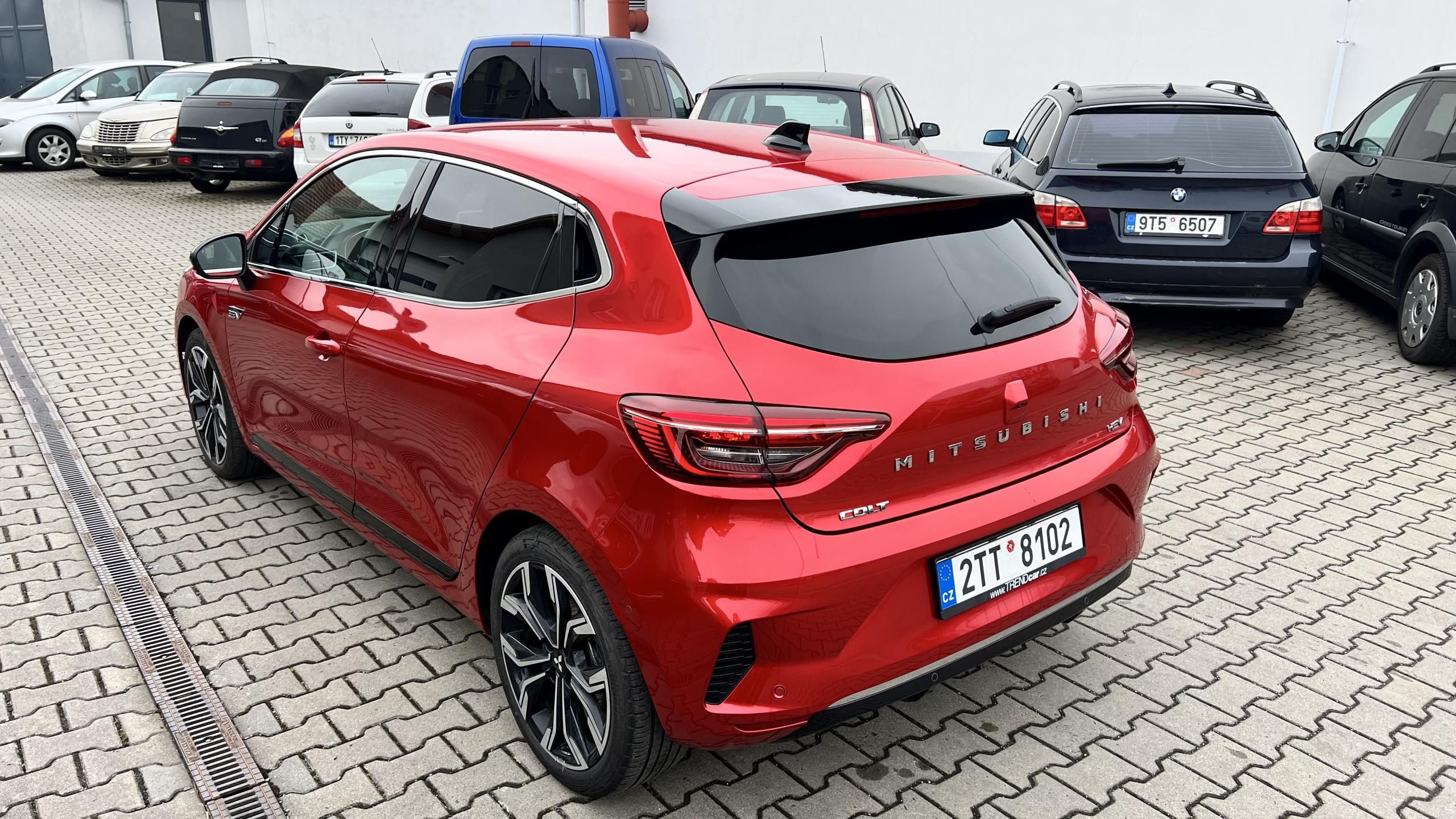 Mitsubishi Colt, 1.6 HEV INSTYLE - fotka 6