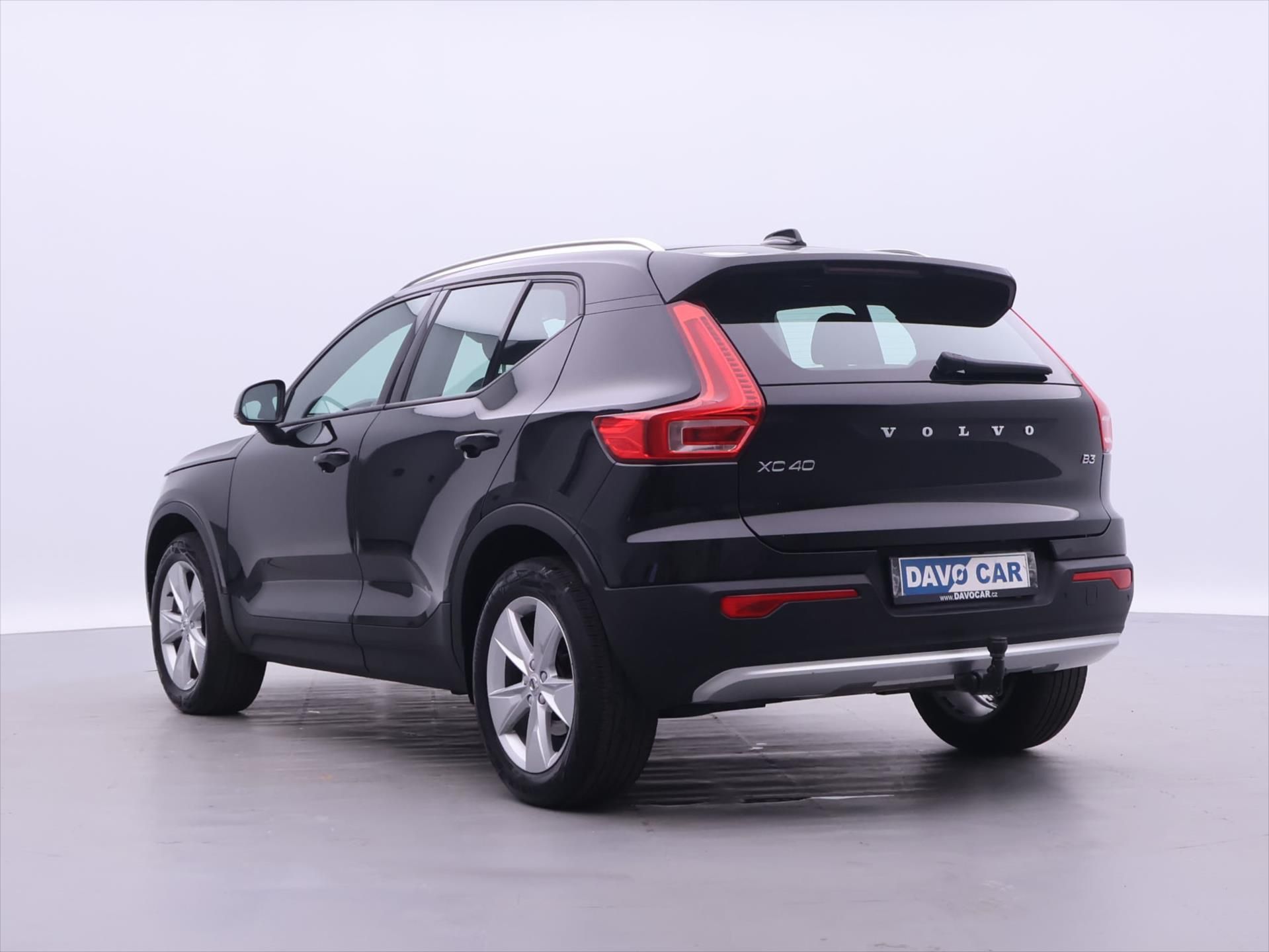 Volvo XC40, 2,0 B3 120kW Core DCT CZ Záruk - fotka 5