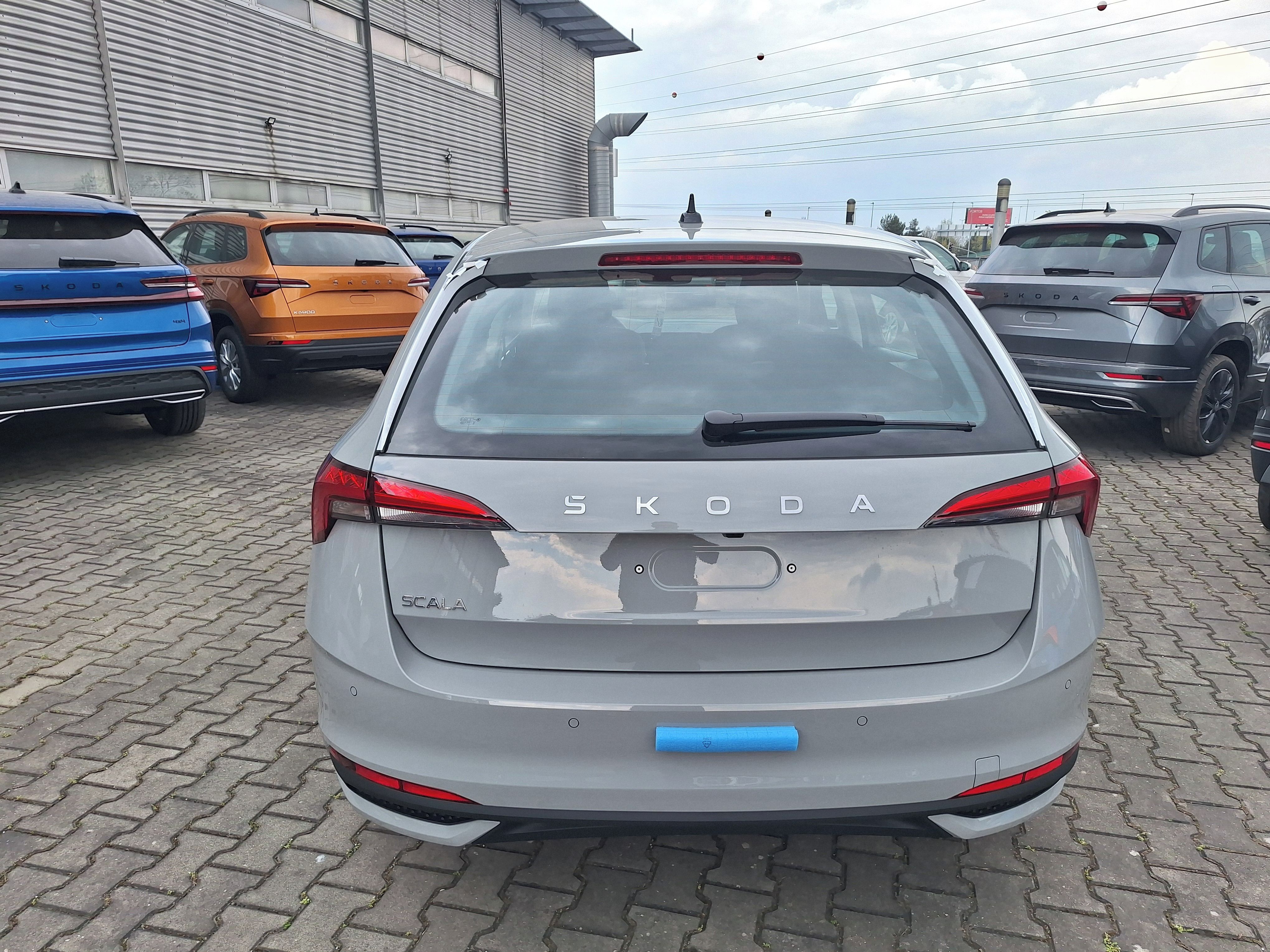 Škoda Scala, CLASSIC 1.0 TSI 70kW - fotka 4
