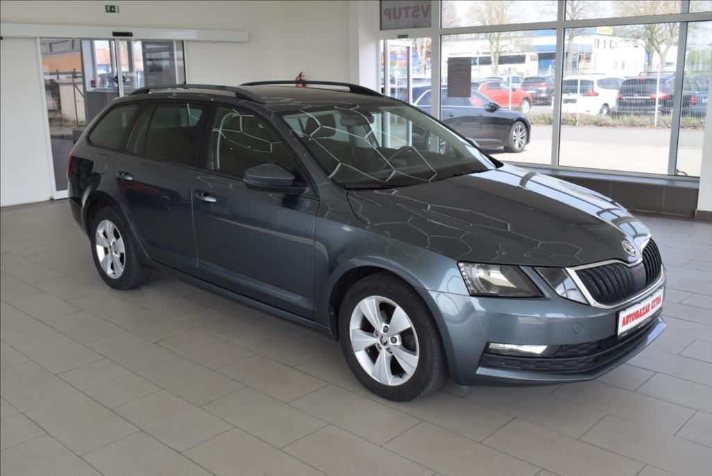Škoda Octavia, 1,6 TDi, DSG,NAVI,serviska, - fotka 3